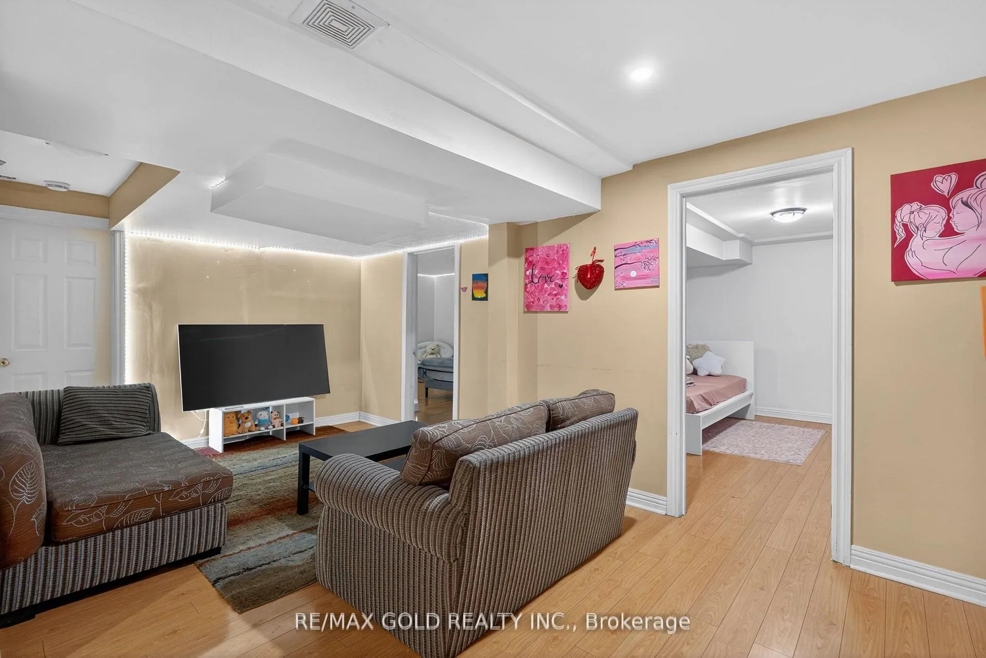 Photo 43 of 151 Brisdale Drive, Brampton, Fletcher's Meadow — HOMEH