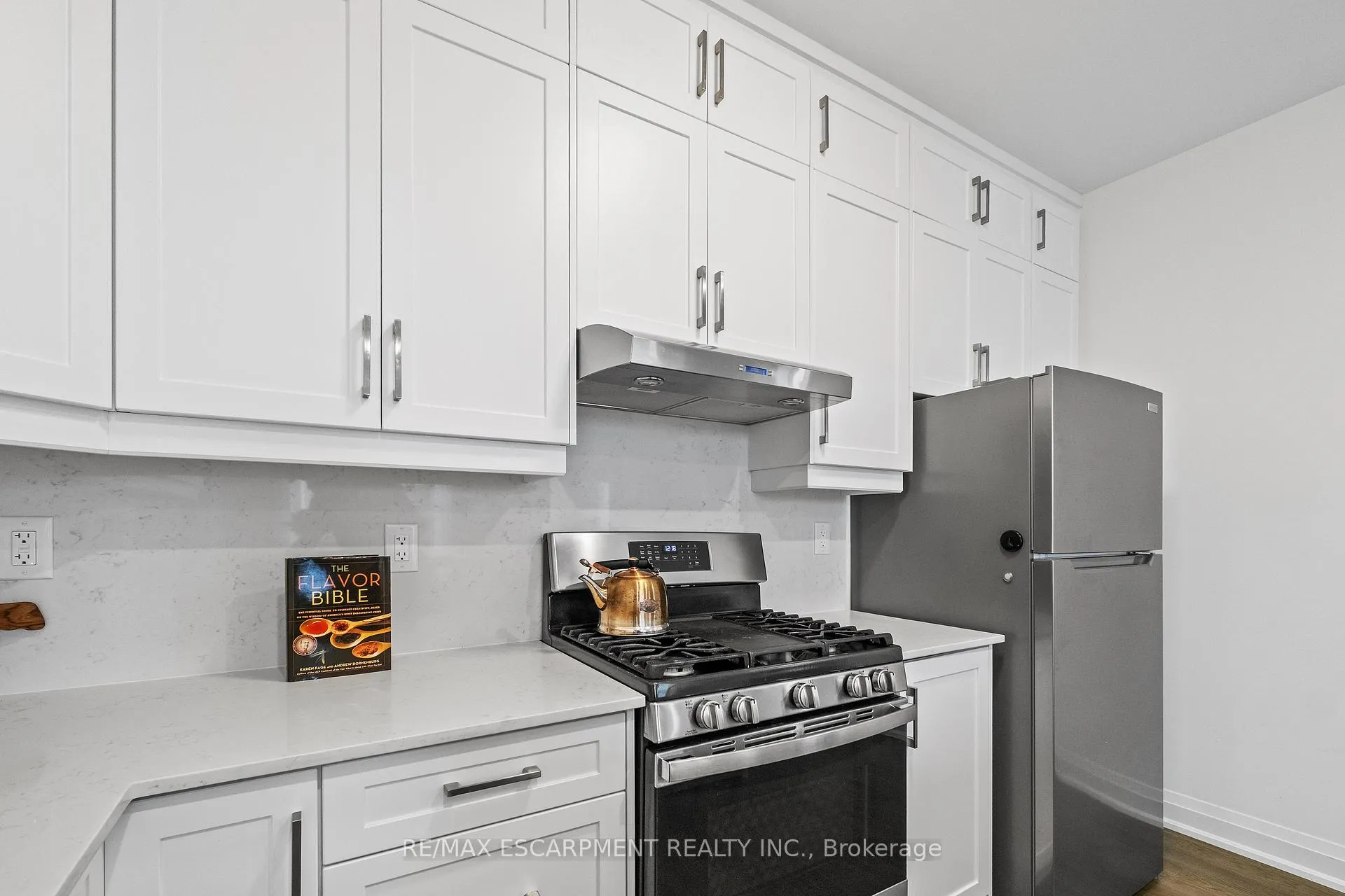 Photo 7 of 3384 Carter Common, Burlington, Headon — HOMEH