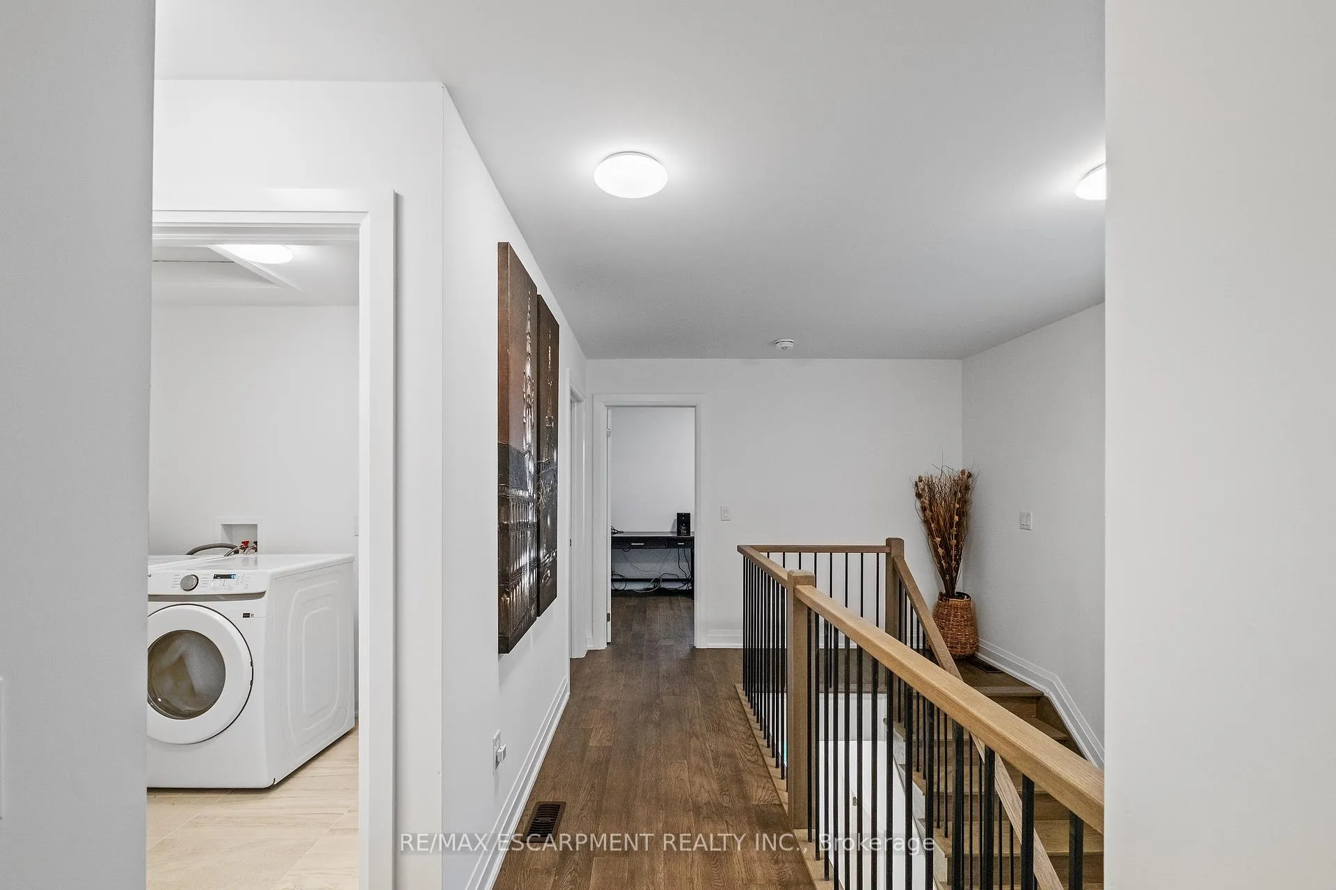 Photo 13 of 3384 Carter Common, Burlington, Headon — HOMEH