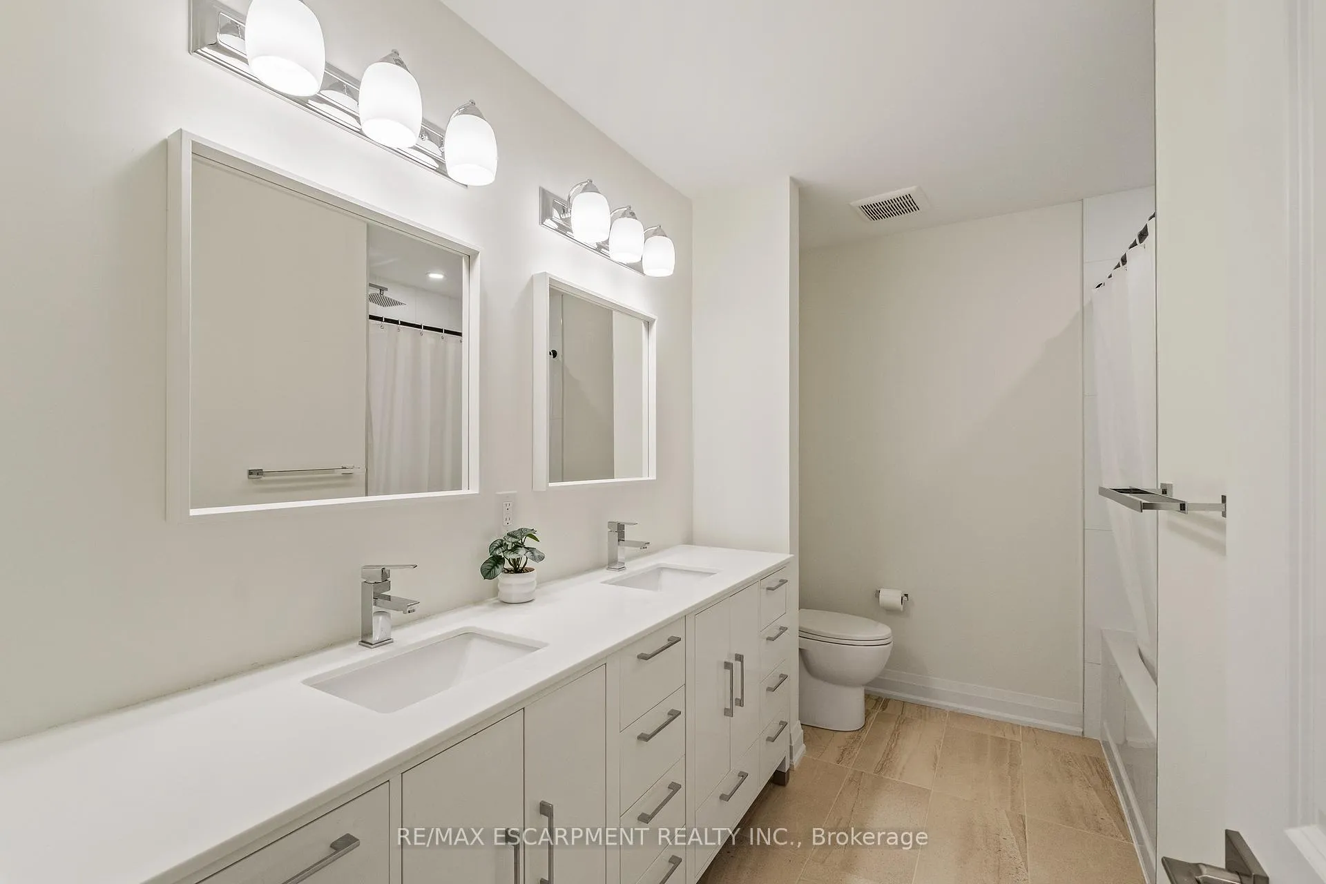 Photo 20 of 3384 Carter Common, Burlington, Headon — HOMEH