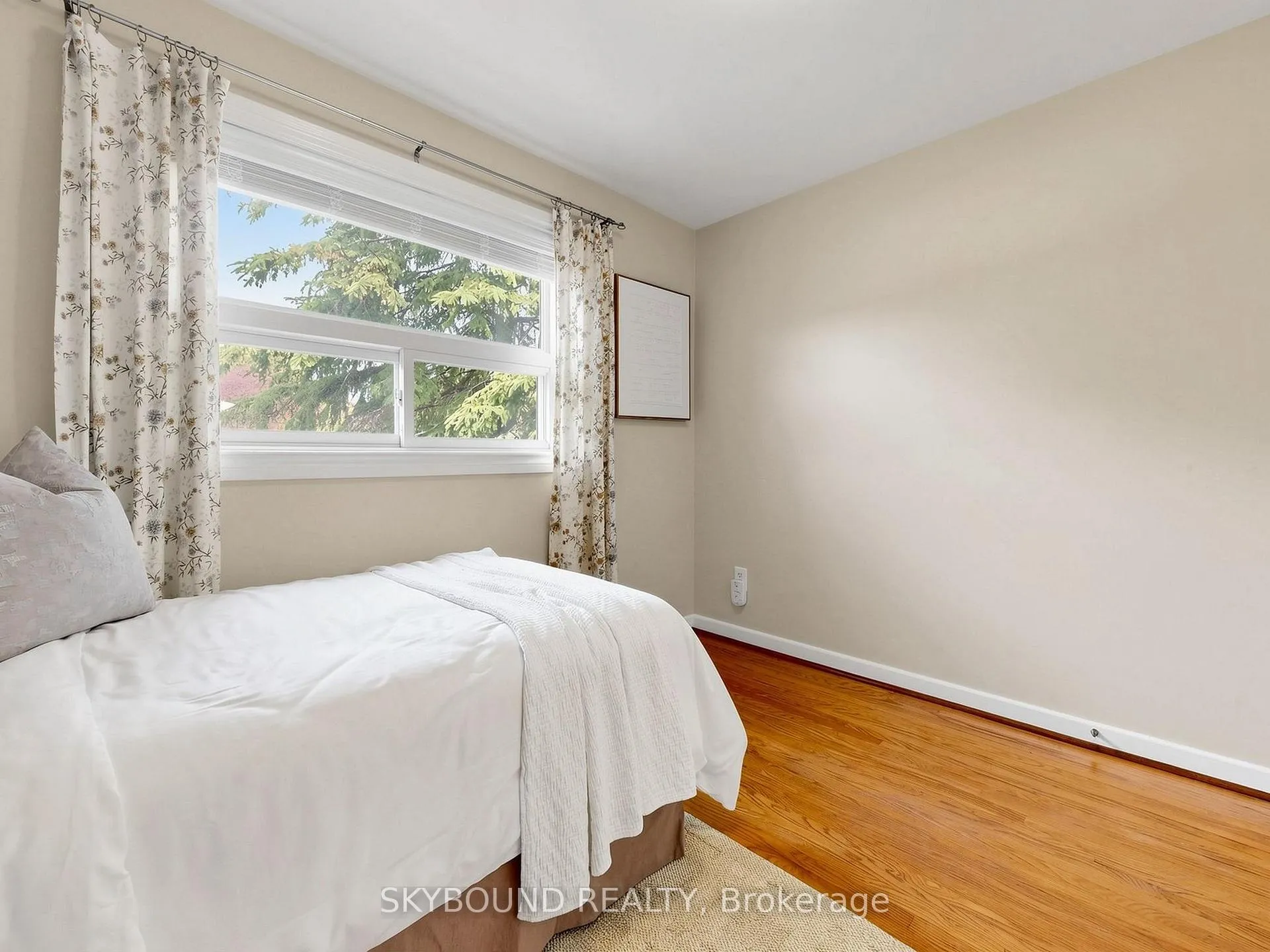 Photo 23 of 22 Friar Tuck Road, Markham, Bullock — HOMEH