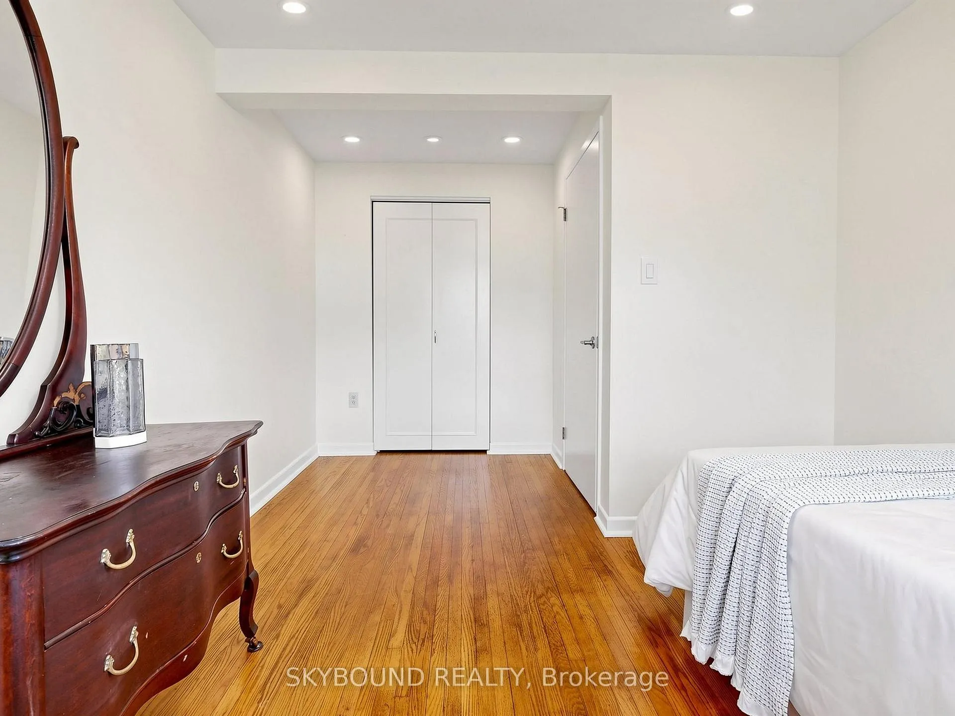 Photo 30 of 22 Friar Tuck Road, Markham, Bullock — HOMEH