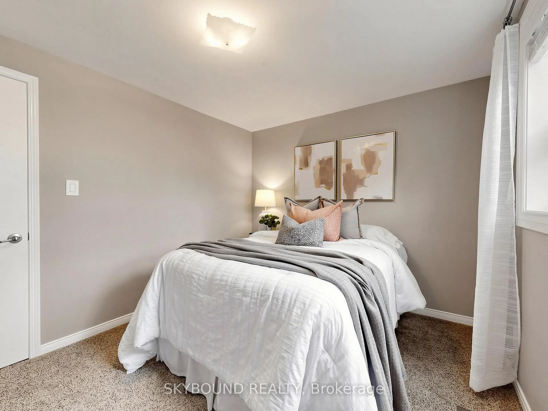 Photo 32 of 22 Friar Tuck Road, Markham, Bullock — HOMEH