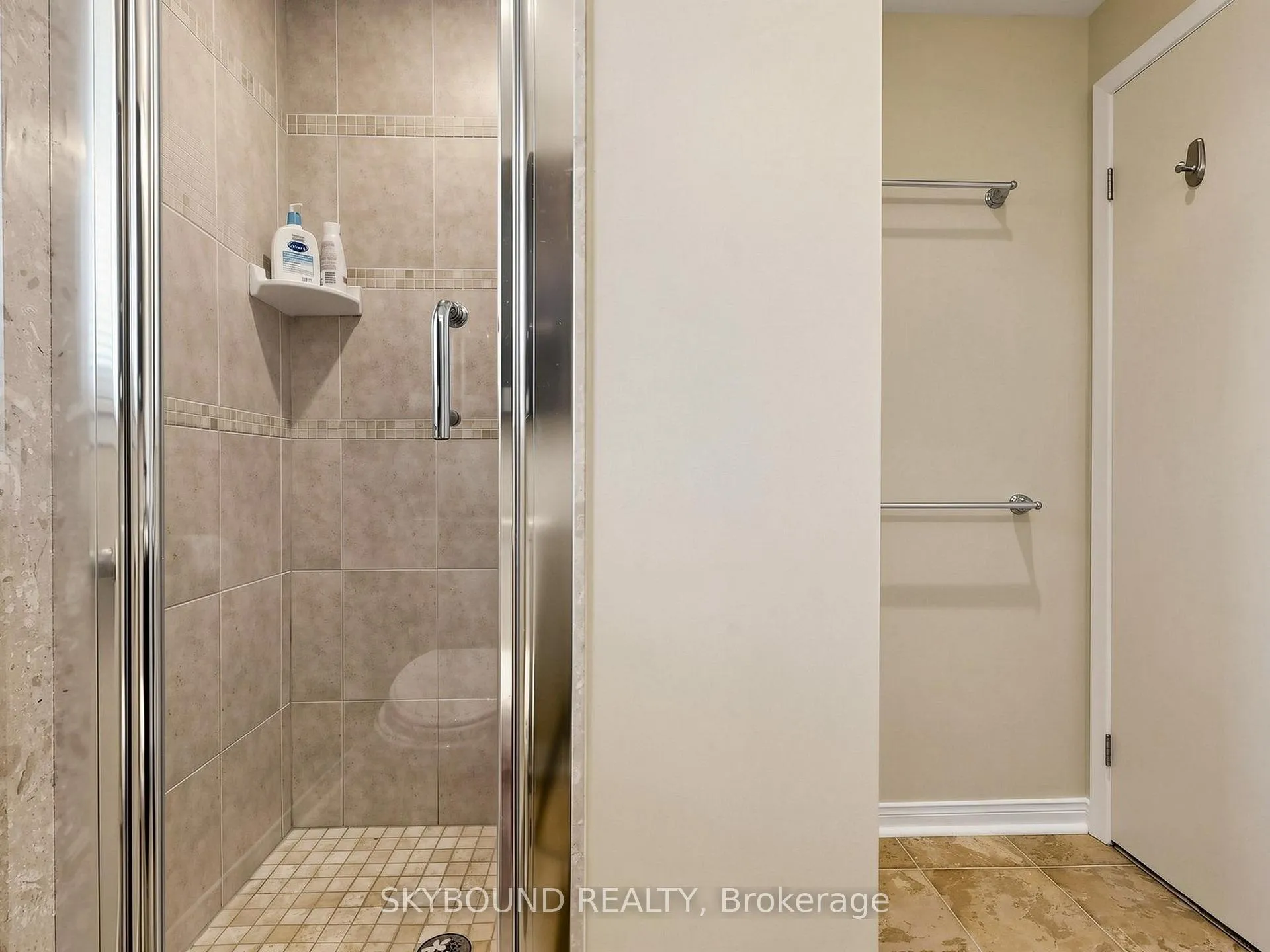 Photo 36 of 22 Friar Tuck Road, Markham, Bullock — HOMEH