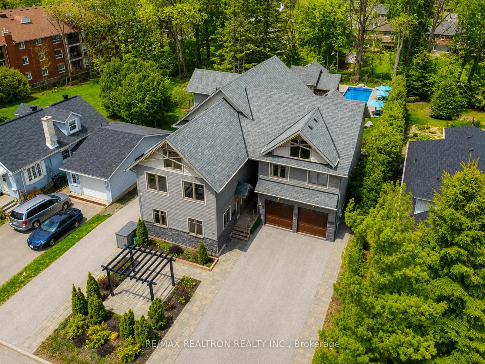 Photo 2 of 115 Clapperton Street, Barrie, Wellington — HOMEH