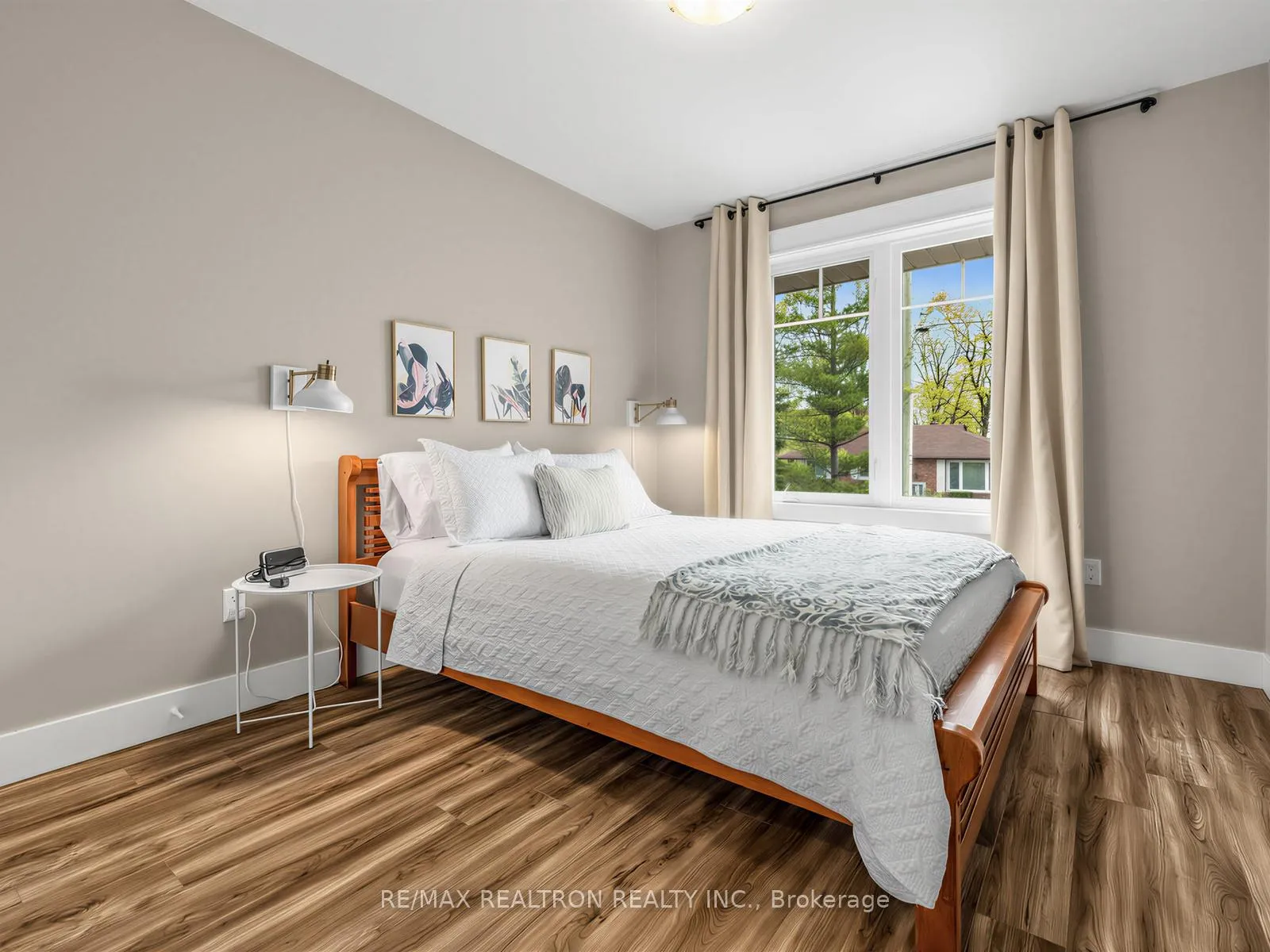 Photo 25 of 115 Clapperton Street, Barrie, Wellington — HOMEH