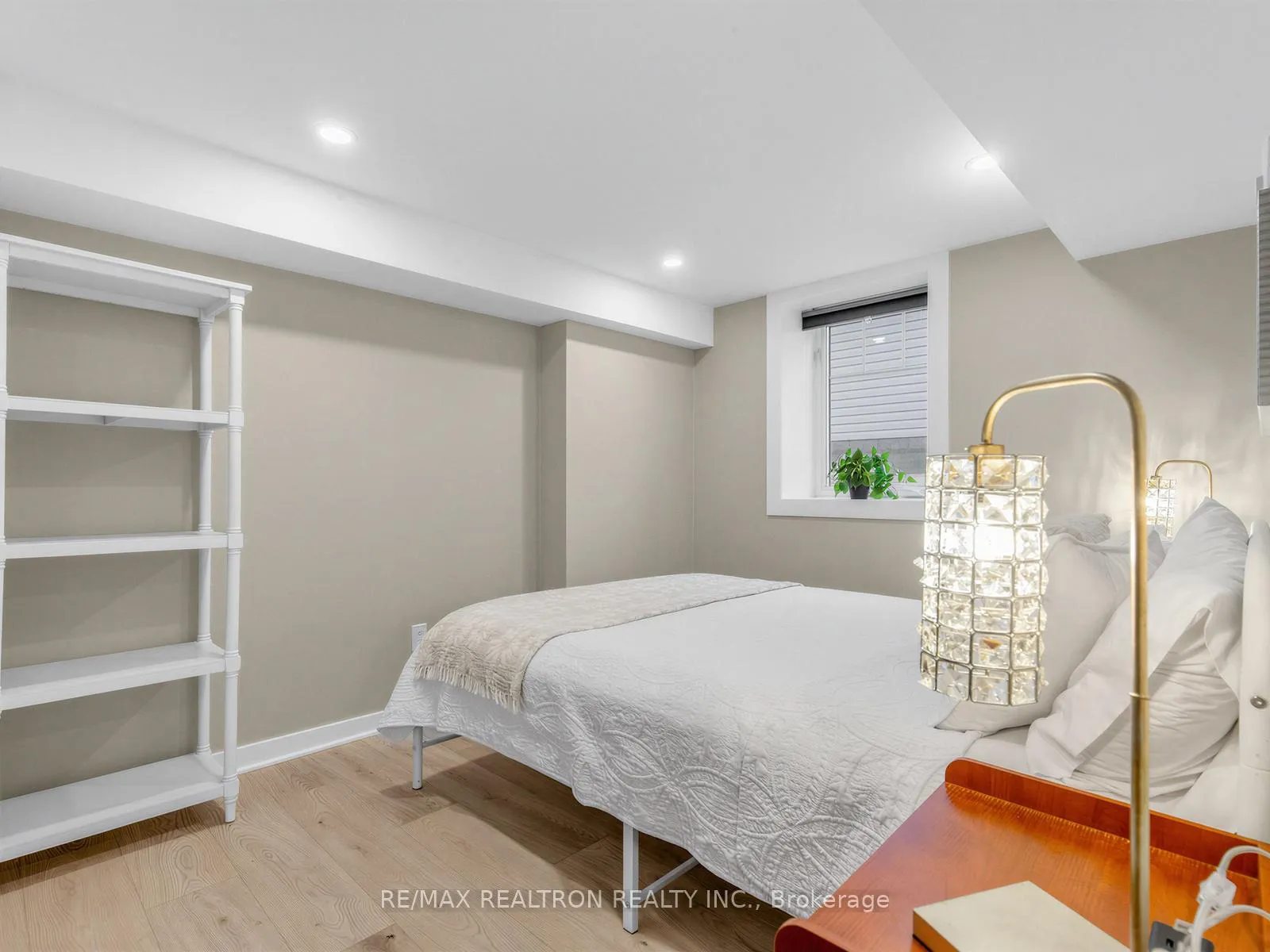 Photo 31 of 115 Clapperton Street, Barrie, Wellington — HOMEH