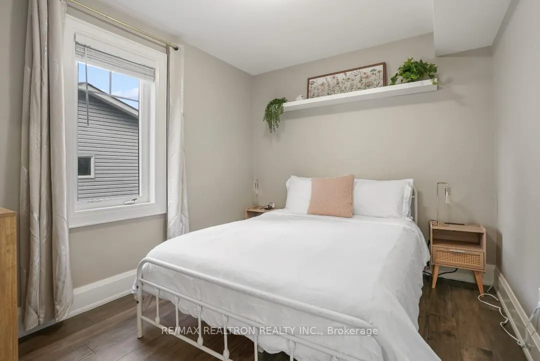 Photo 35 of 115 Clapperton Street, Barrie, Wellington — HOMEH