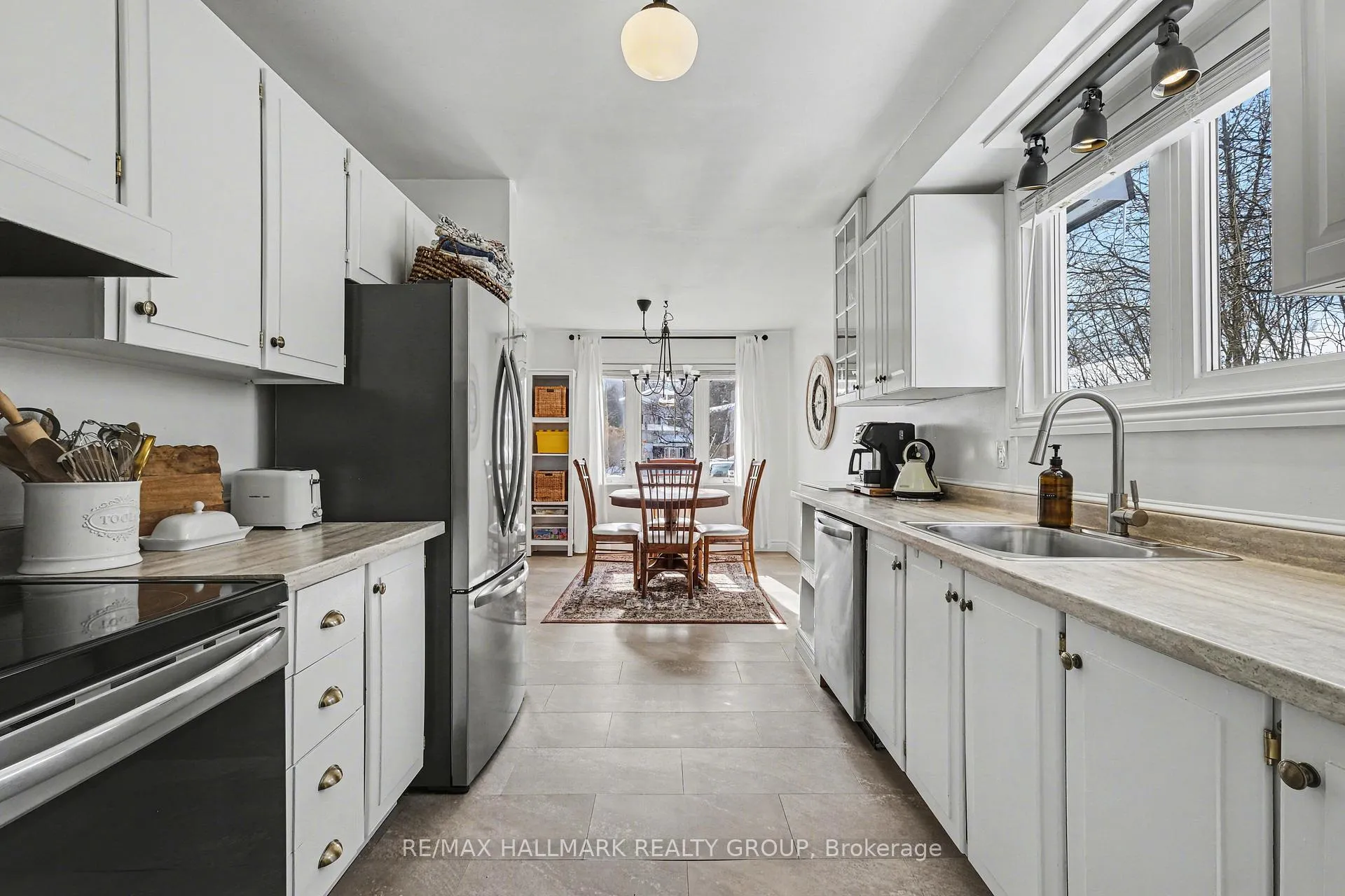 Photo 16 of 62 Priam Way, Ottawa, Westcliffe Estates — HOMEH