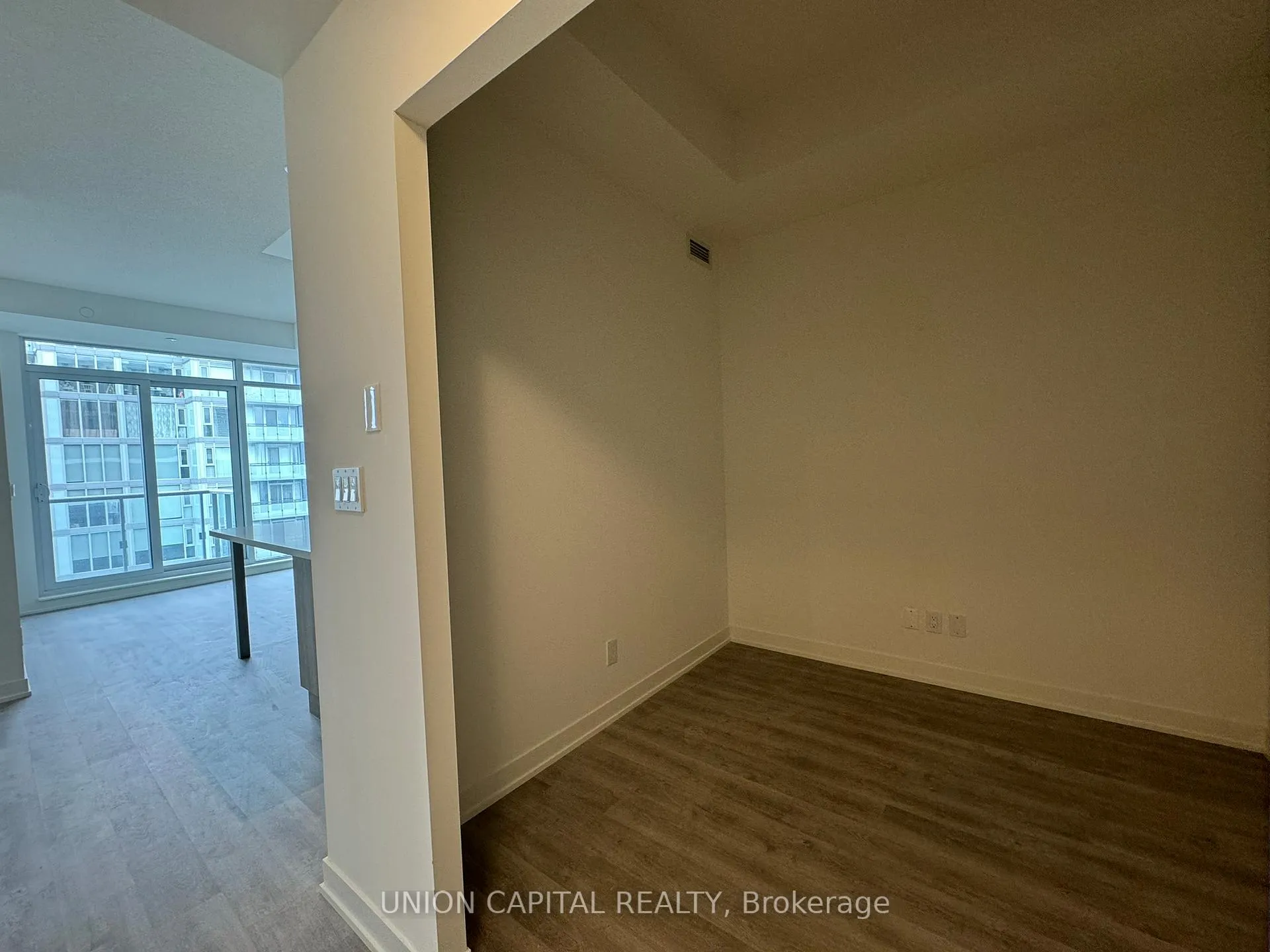 Photo 3 of Unit 1416, 8119 Birchmount Road, Markham, Unionville — HOMEH