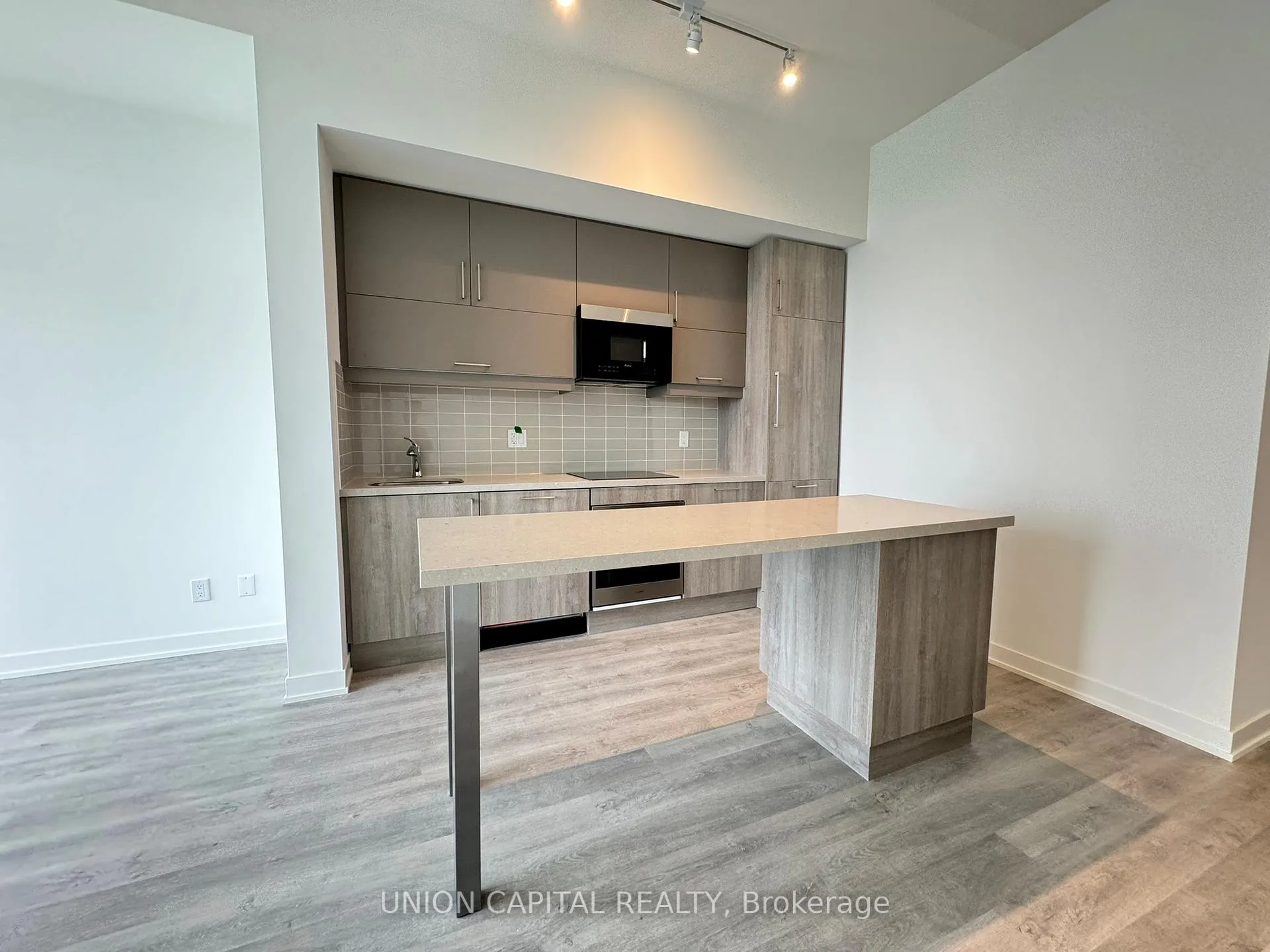 Photo 9 of Unit 1416, 8119 Birchmount Road, Markham, Unionville — HOMEH