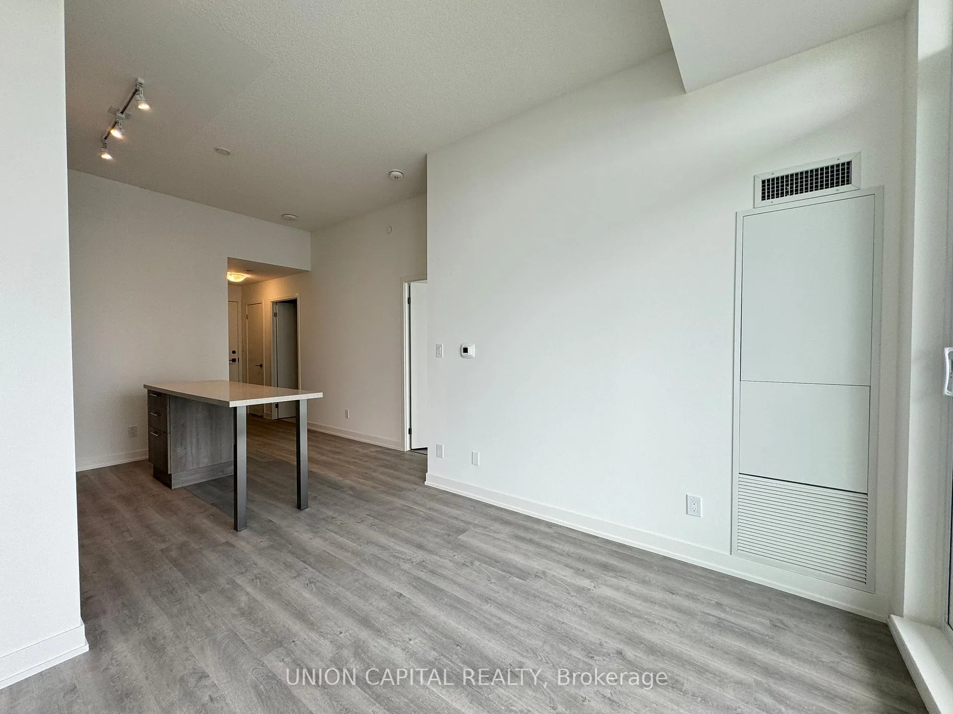 Photo 14 of Unit 1416, 8119 Birchmount Road, Markham, Unionville — HOMEH