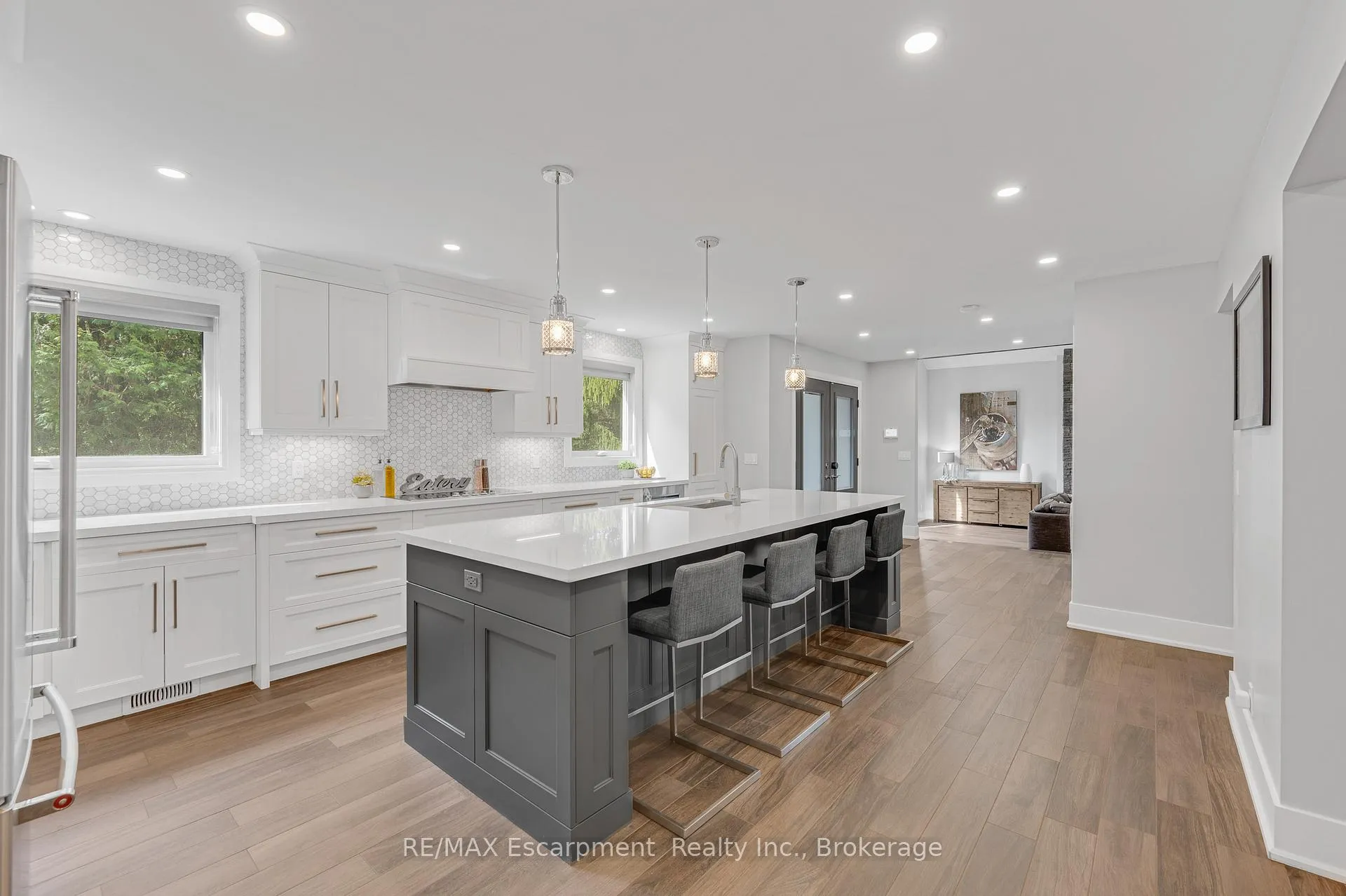 Photo 10 of 2092 Highway 6, Hamilton, Rural Flamborough — HOMEH