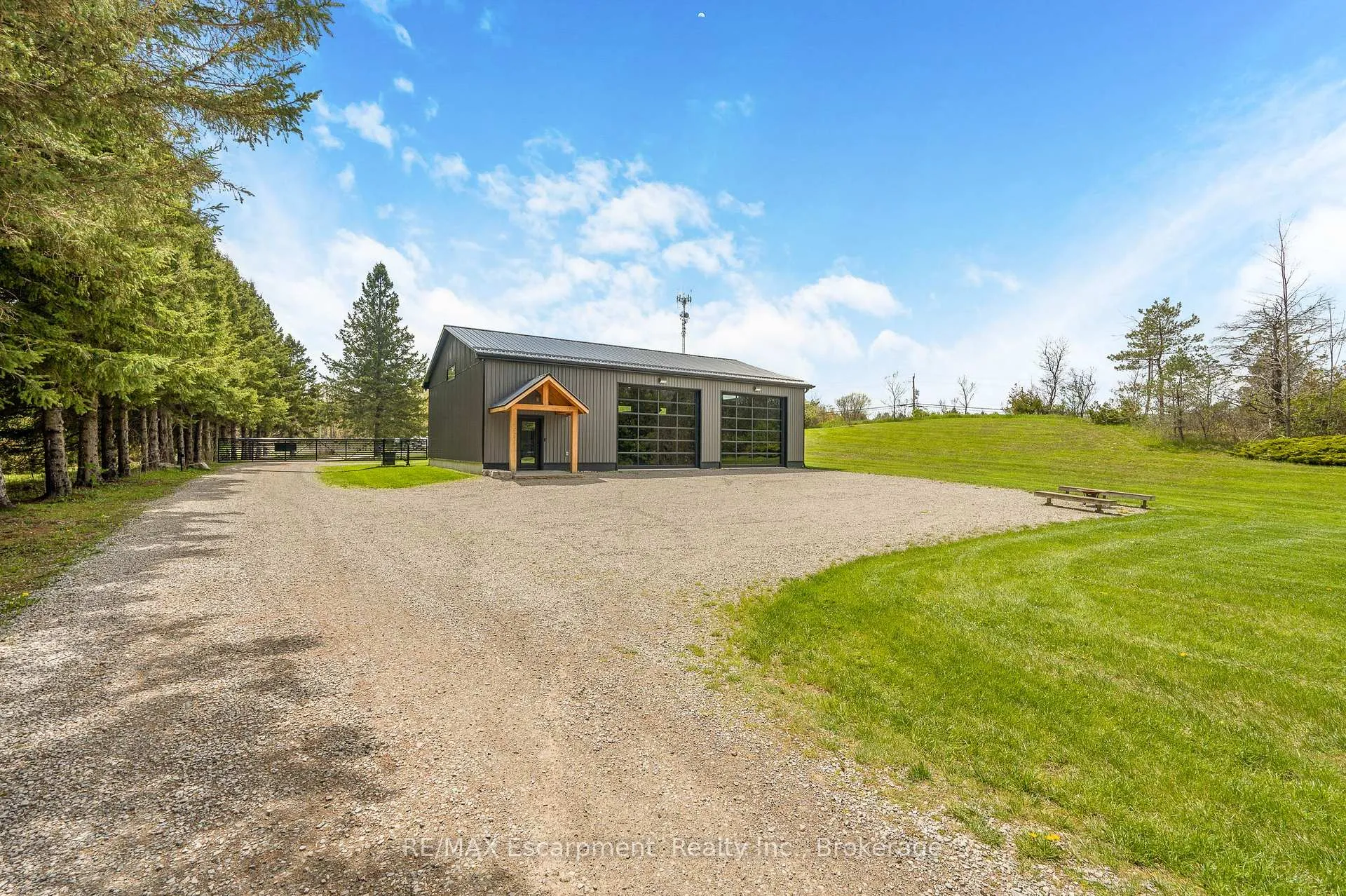 Photo 42 of 2092 Highway 6, Hamilton, Rural Flamborough — HOMEH