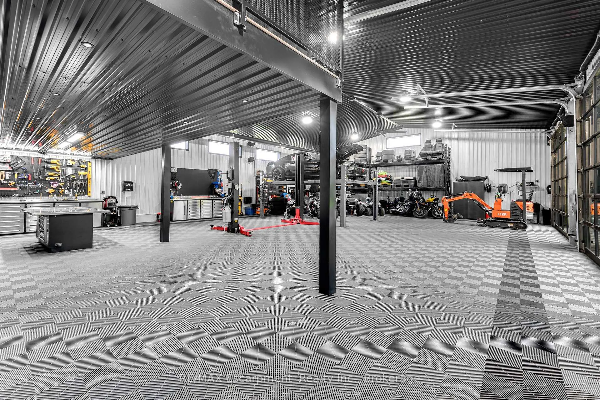 Photo 43 of 2092 Highway 6, Hamilton, Rural Flamborough — HOMEH