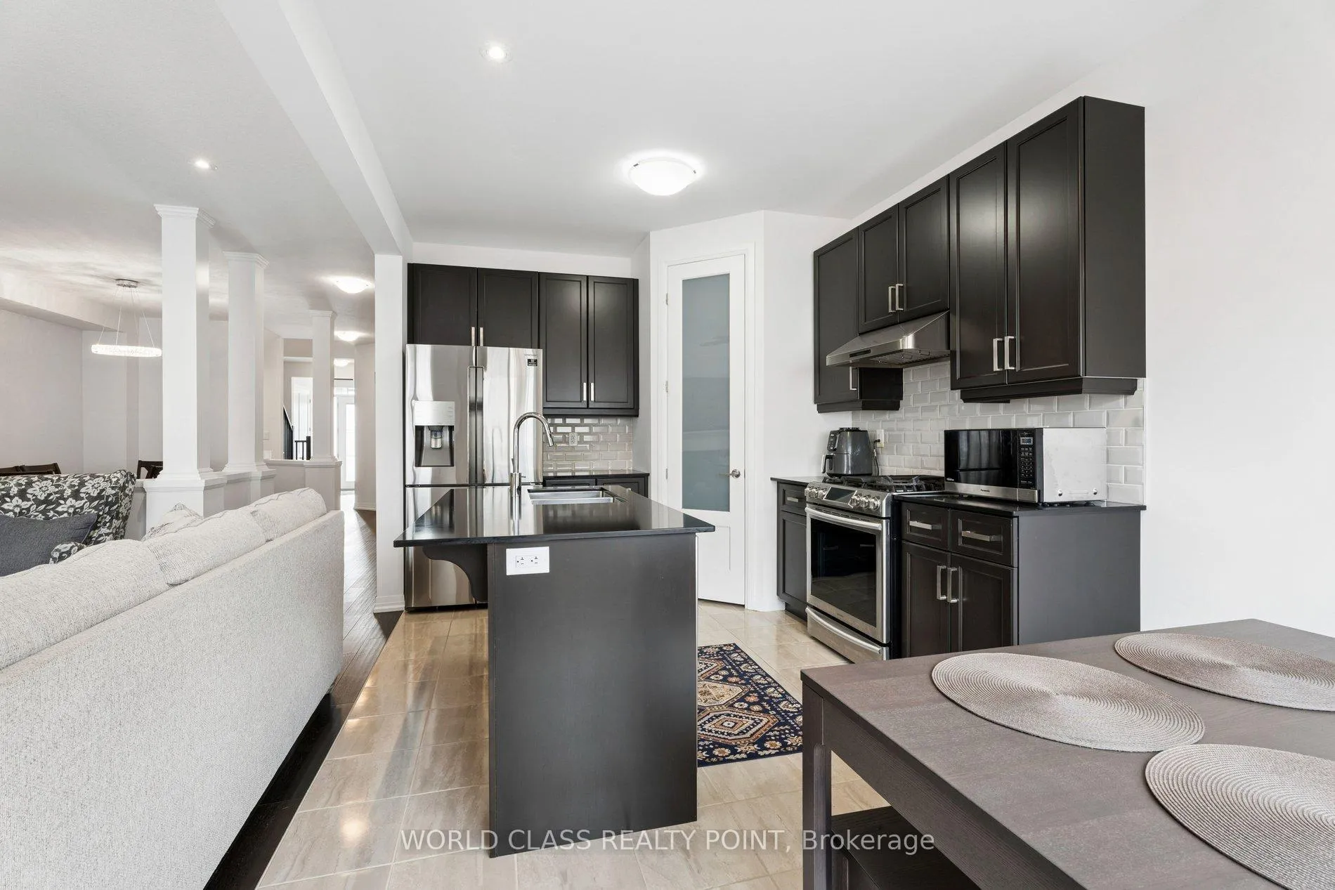 Photo 11 of 4073 Healing Street, Lincoln, Beamsville — HOMEH