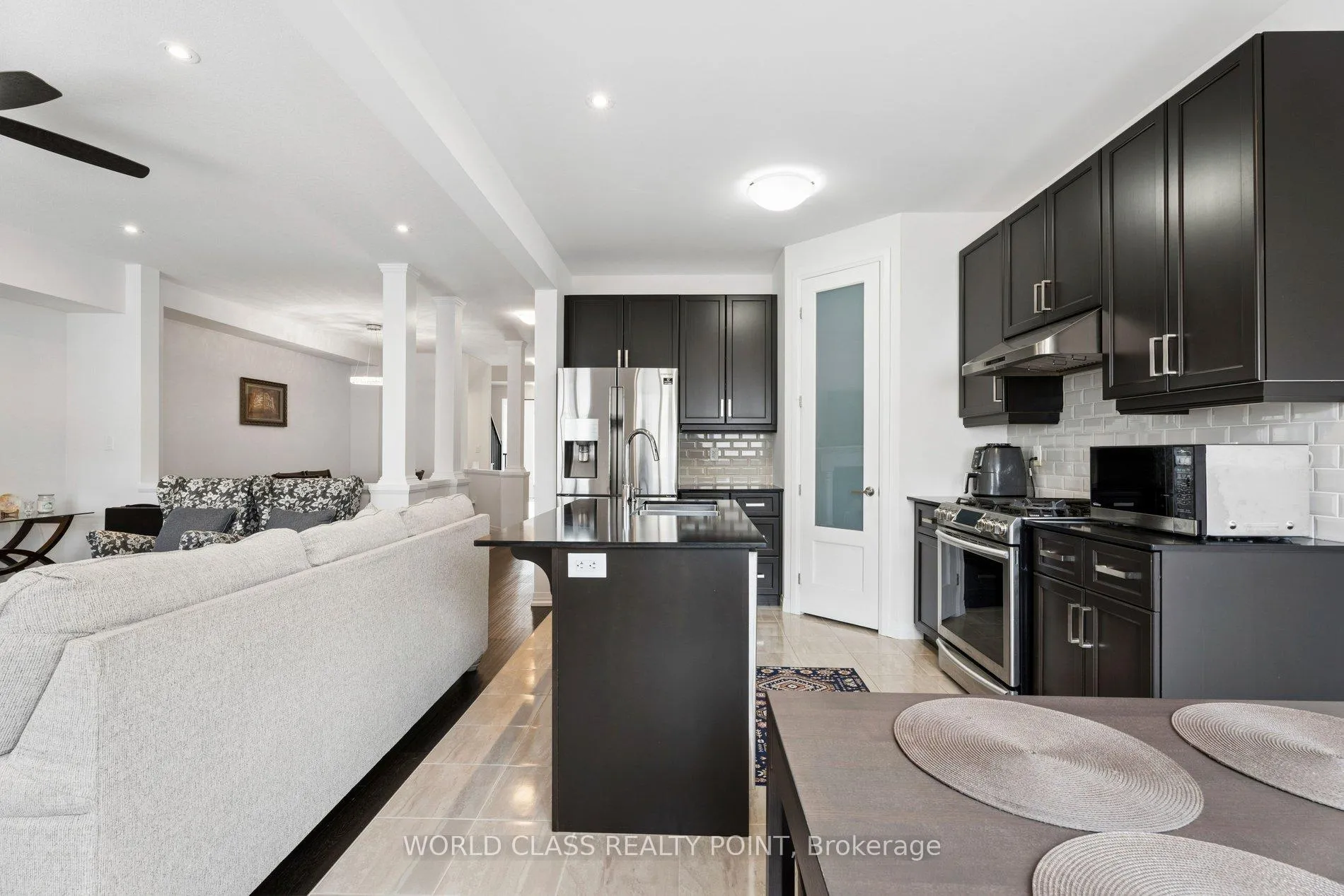 Photo 12 of 4073 Healing Street, Lincoln, Beamsville — HOMEH