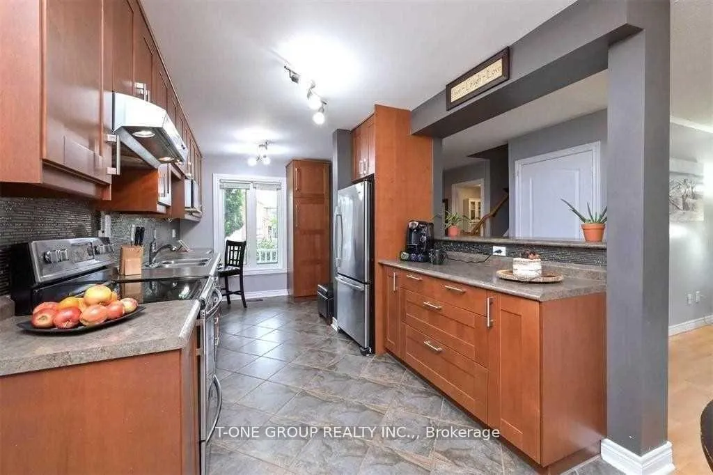 Photo 4 of 4 Brucker Road, Barrie, Holly — HOMEH