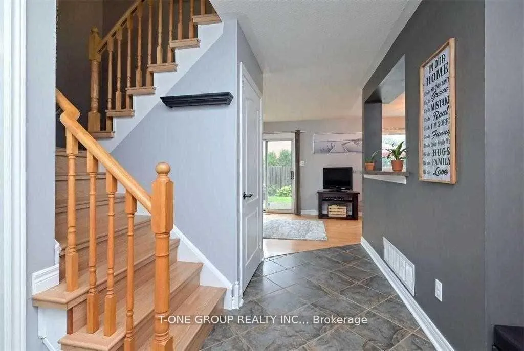 Photo 6 of 4 Brucker Road, Barrie, Holly — HOMEH
