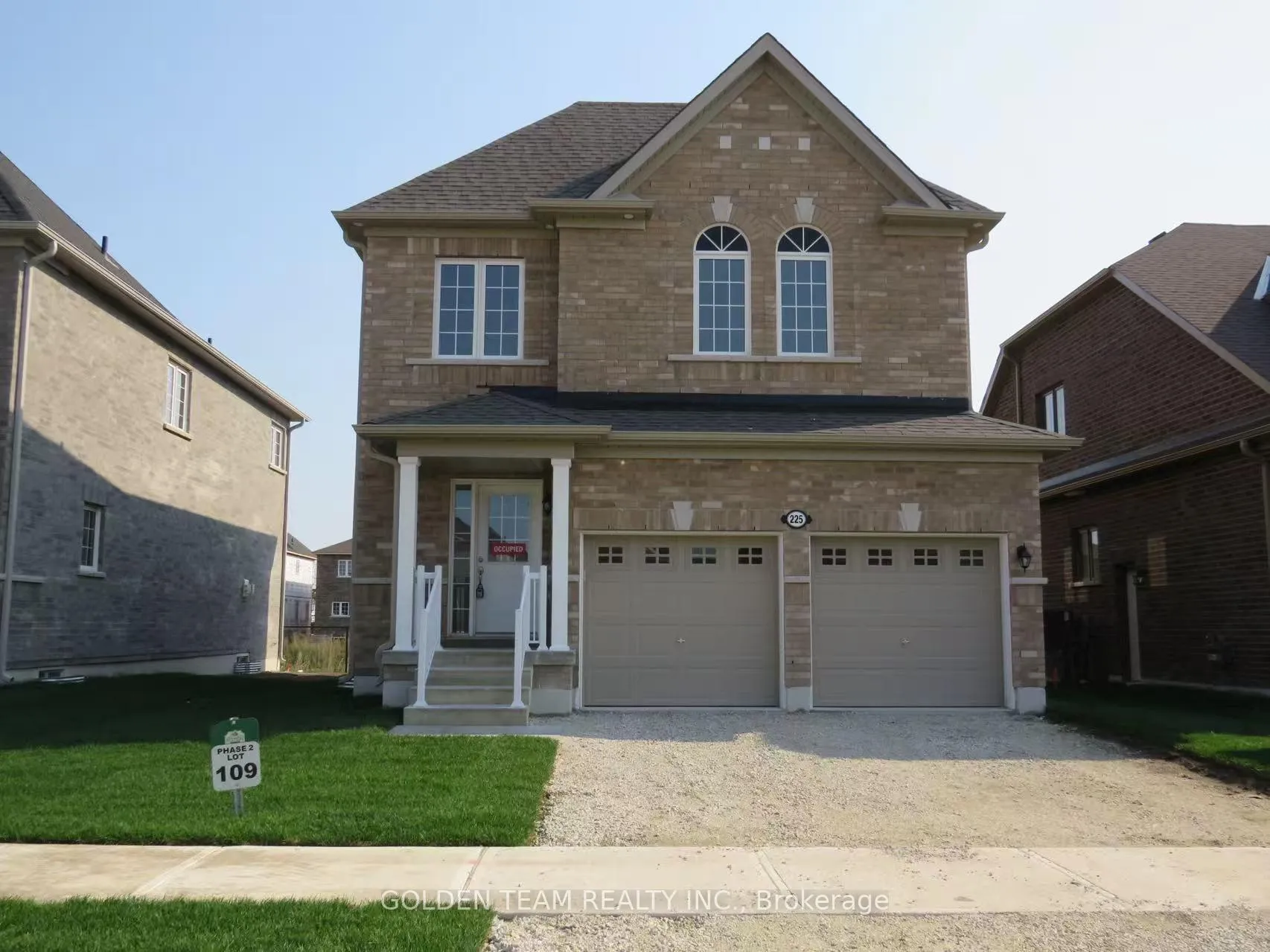 Photo 1 of 225 McKenzie Drive N, Clearview, Stayner — HOMEH