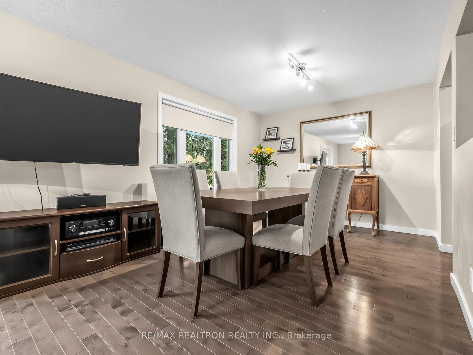Photo 11 of 1338 Killarney Beach Road, Innisfil, Lefroy — HOMEH