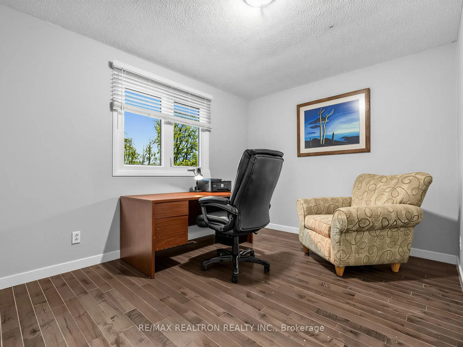 Photo 15 of 1338 Killarney Beach Road, Innisfil, Lefroy — HOMEH