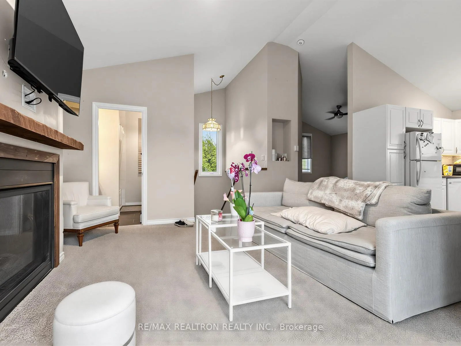 Photo 23 of 1338 Killarney Beach Road, Innisfil, Lefroy — HOMEH