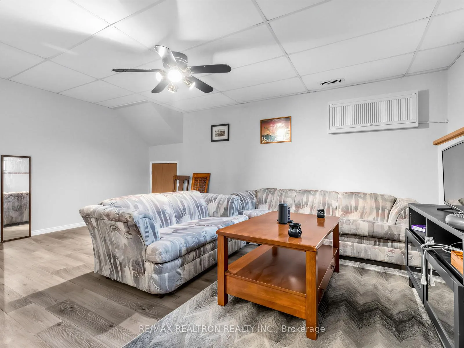 Photo 32 of 1338 Killarney Beach Road, Innisfil, Lefroy — HOMEH