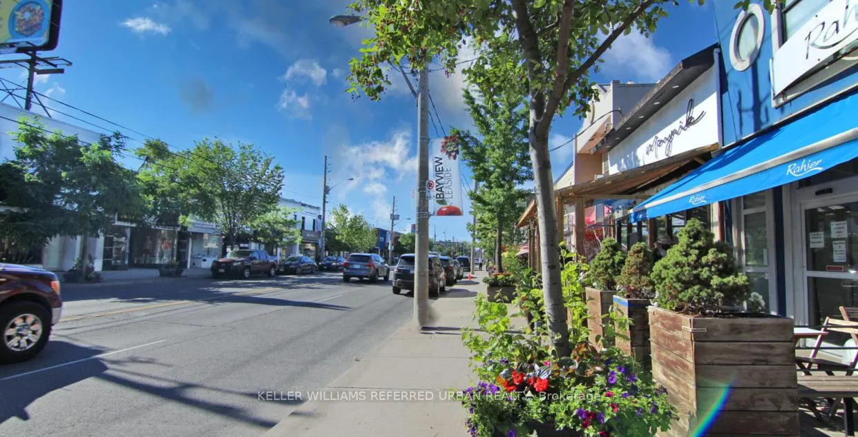 Photo 13 of Unit 4, 823 Millwood Road, Toronto, Leaside — HOMEH