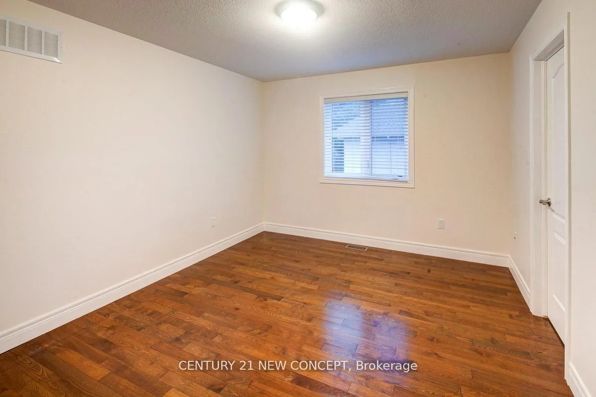 Photo 7 of 678 Garth Street, Hamilton, Westcliffe — HOMEH