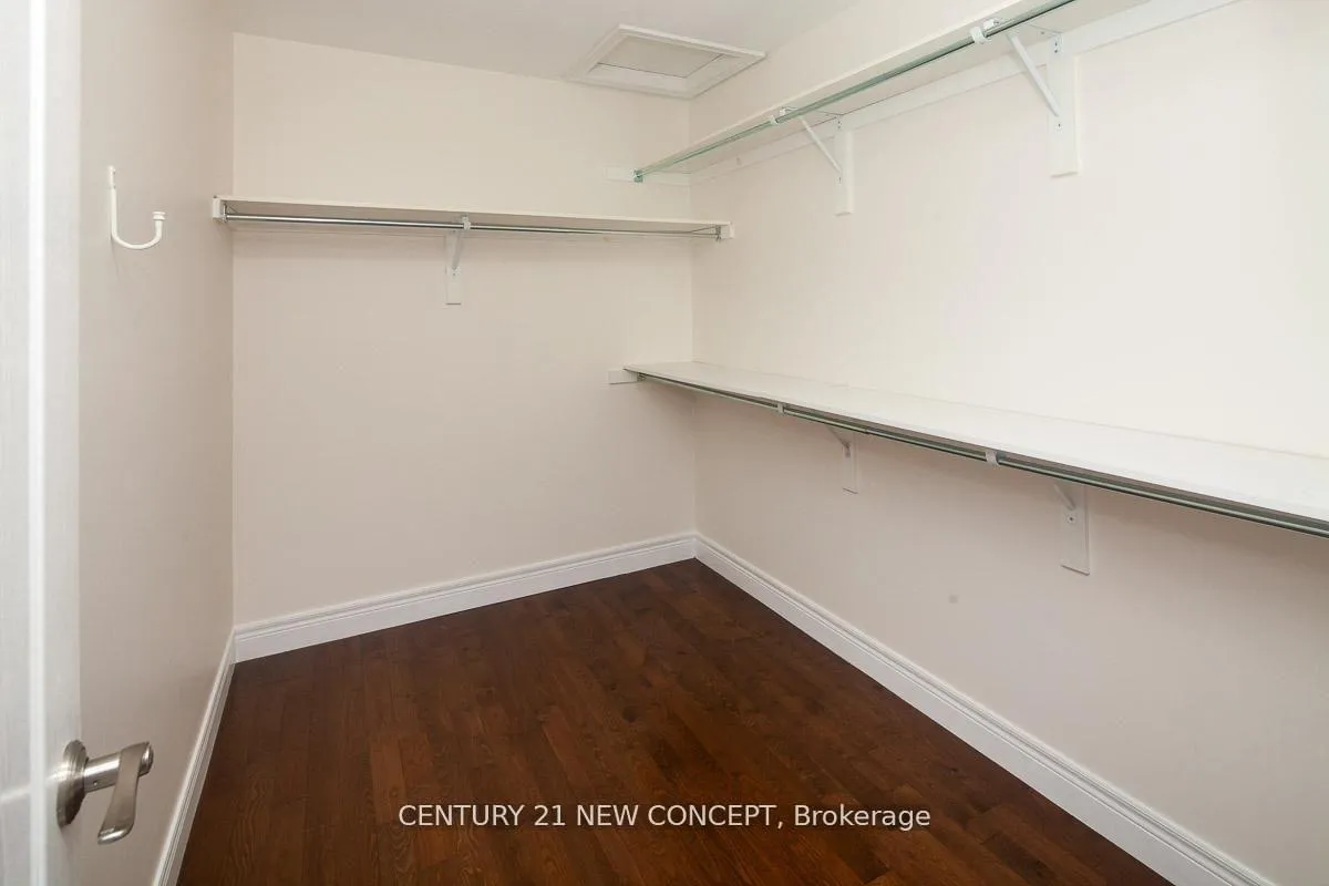 Photo 8 of 678 Garth Street, Hamilton, Westcliffe — HOMEH