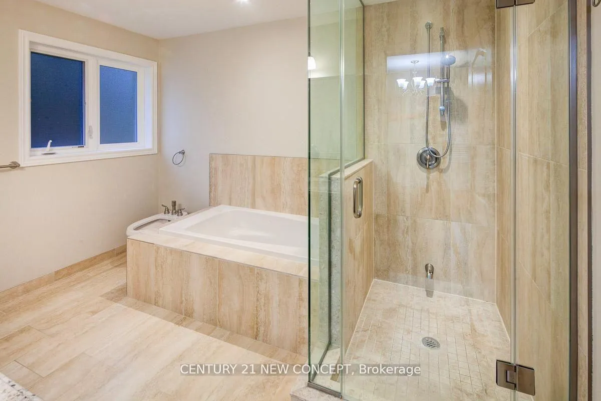 Photo 13 of 678 Garth Street, Hamilton, Westcliffe — HOMEH