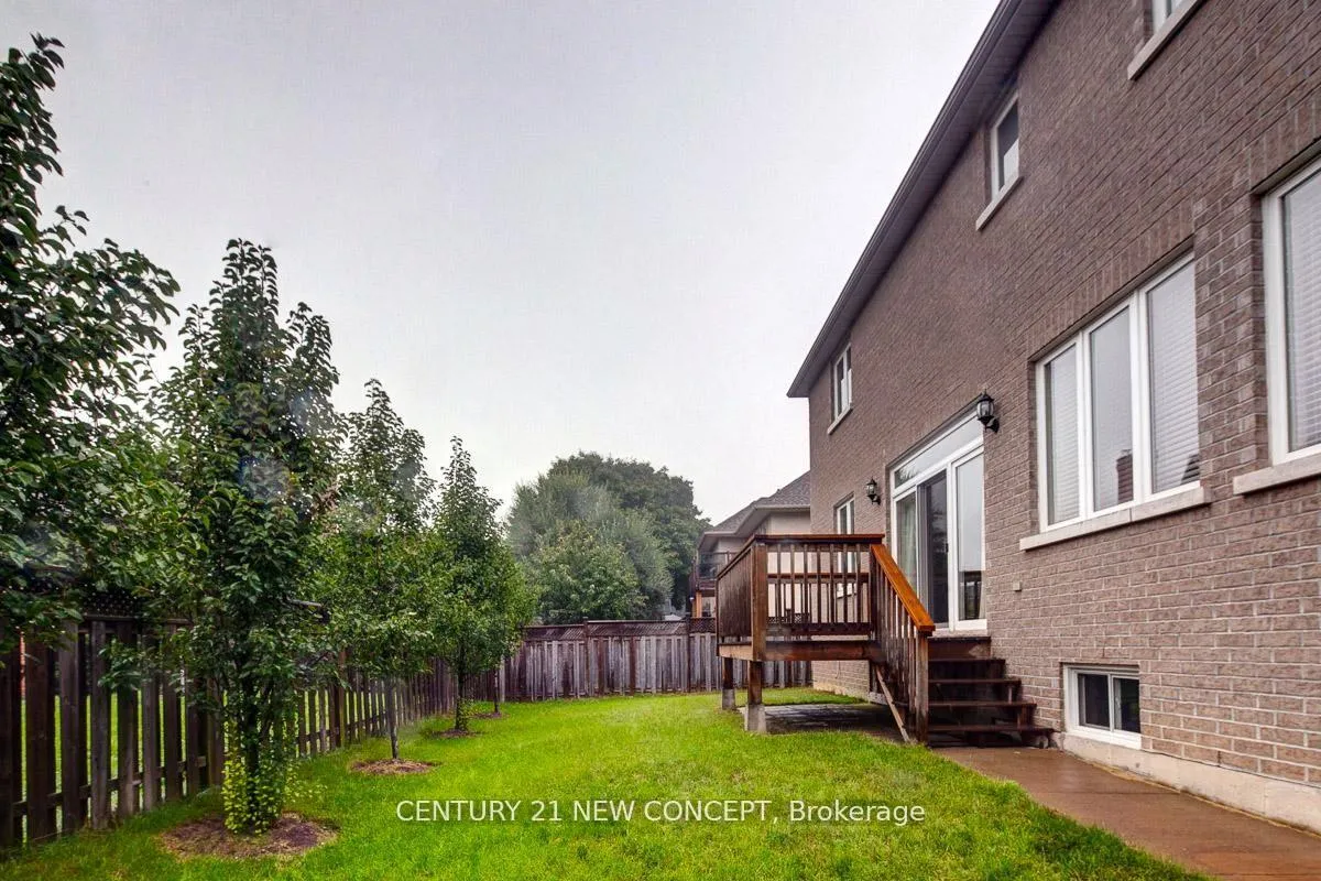 Photo 21 of 678 Garth Street, Hamilton, Westcliffe — HOMEH
