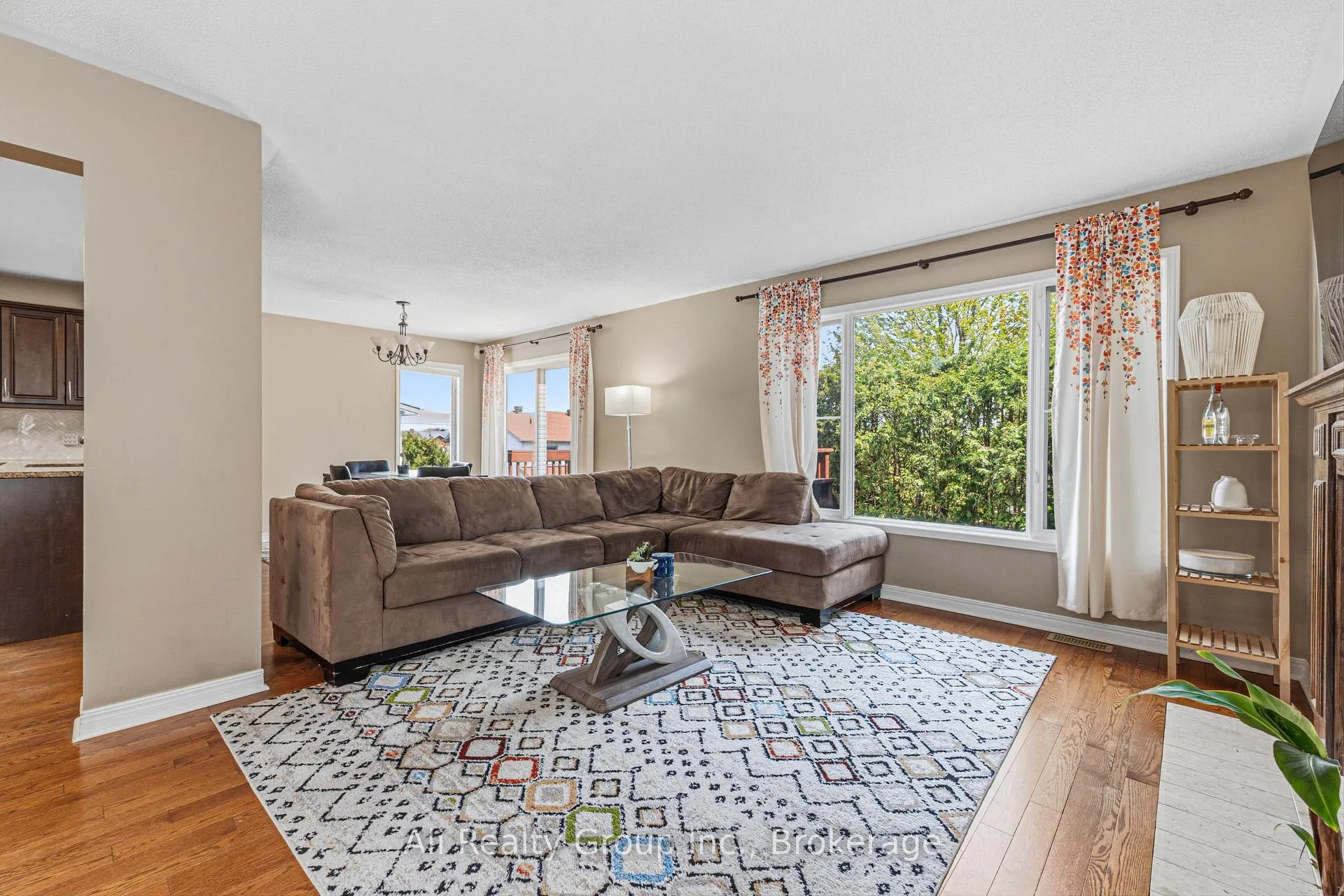 Photo 4 of 132 Grenadier Way, Ottawa, Barrhaven - Longfields — HOMEH