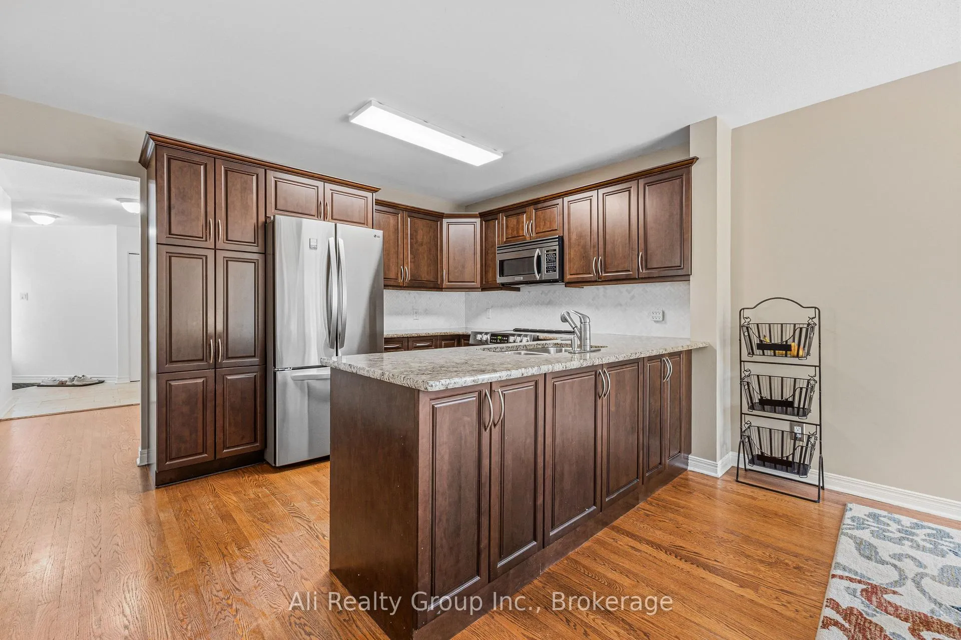 Photo 9 of 132 Grenadier Way, Ottawa, Barrhaven - Longfields — HOMEH
