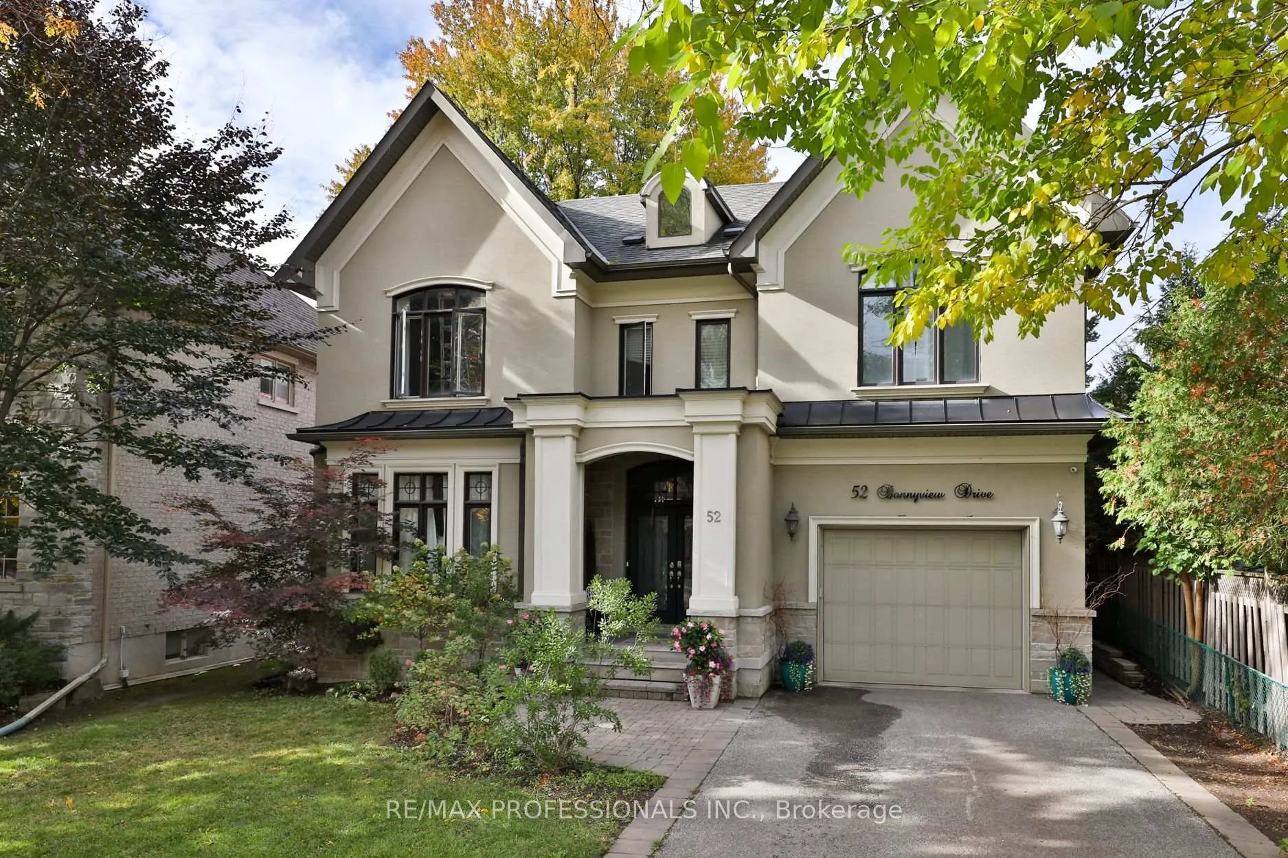 Photo 1 of 52 Bonnyview Drive, Etobicoke, Stonegate-Queensway — HOMEH