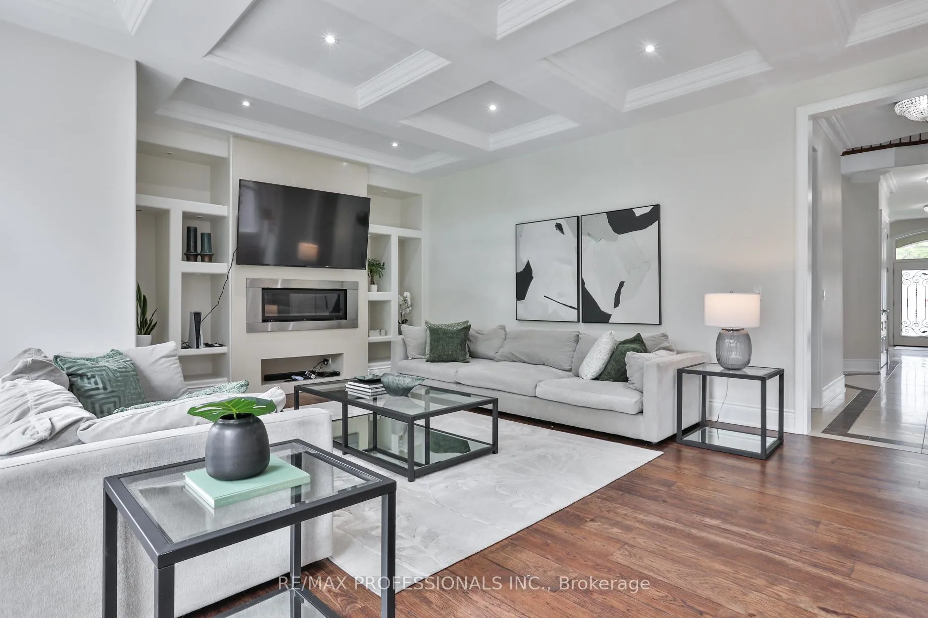 Photo 15 of 52 Bonnyview Drive, Etobicoke, Stonegate-Queensway — HOMEH