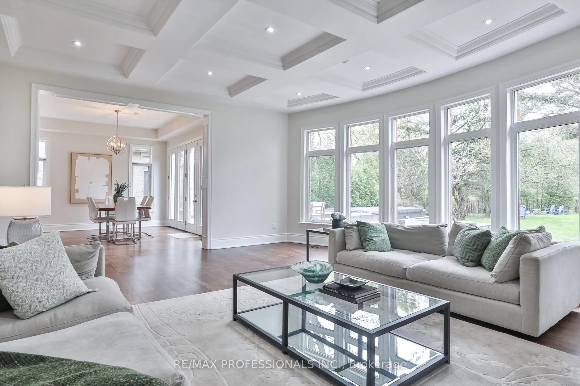 Photo 17 of 52 Bonnyview Drive, Etobicoke, Stonegate-Queensway — HOMEH