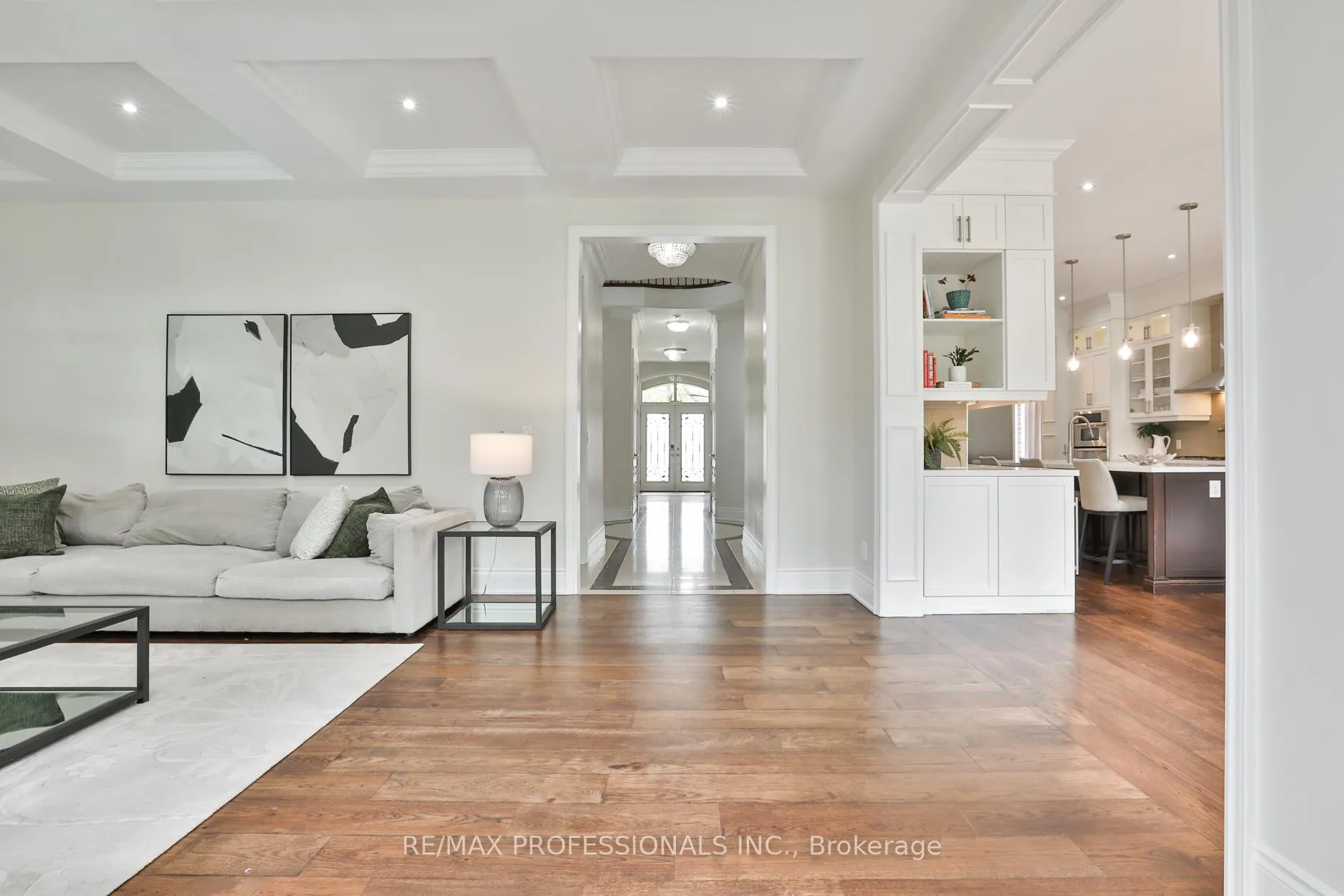 Photo 18 of 52 Bonnyview Drive, Etobicoke, Stonegate-Queensway — HOMEH
