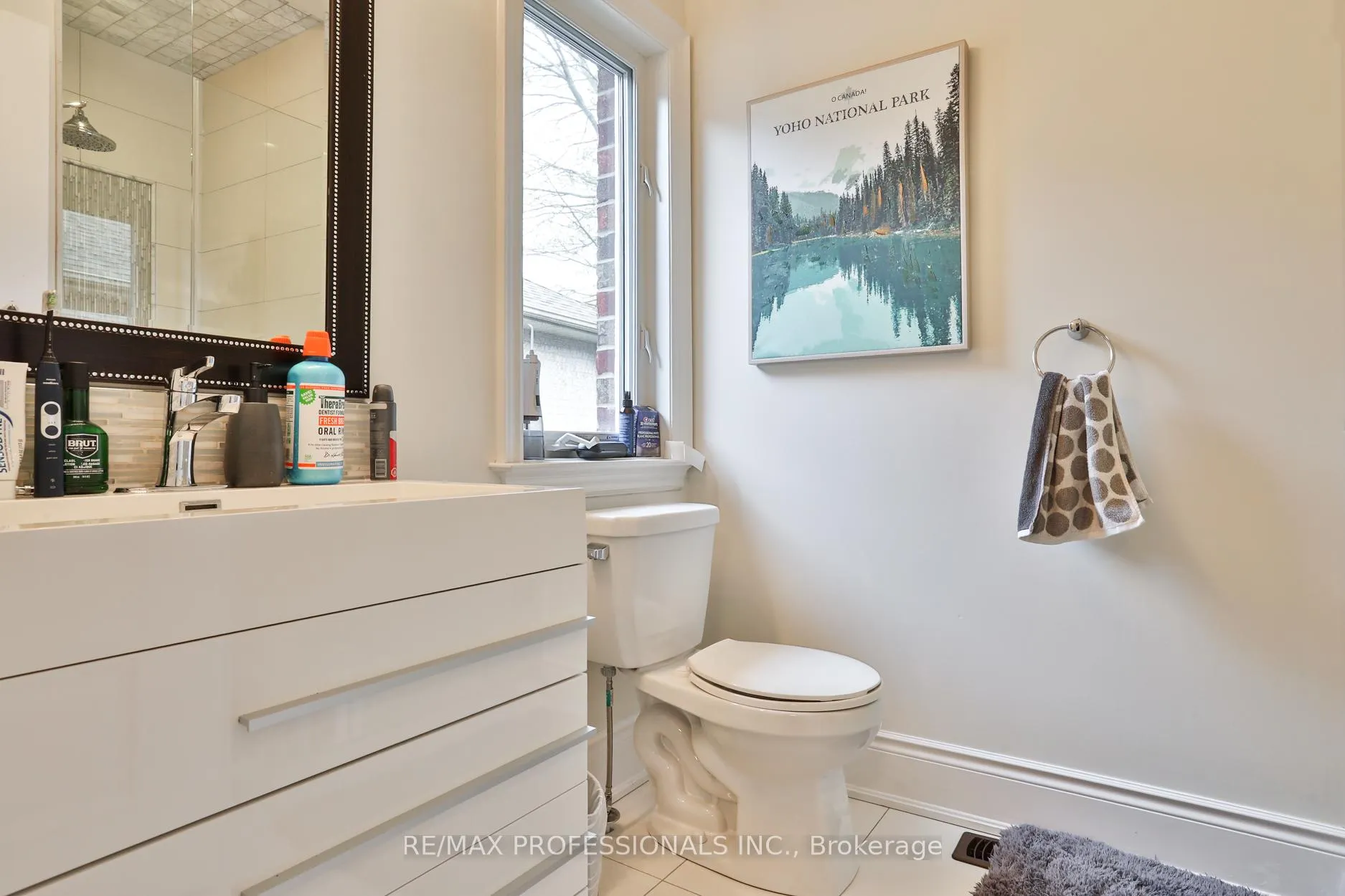 Photo 37 of 52 Bonnyview Drive, Etobicoke, Stonegate-Queensway — HOMEH
