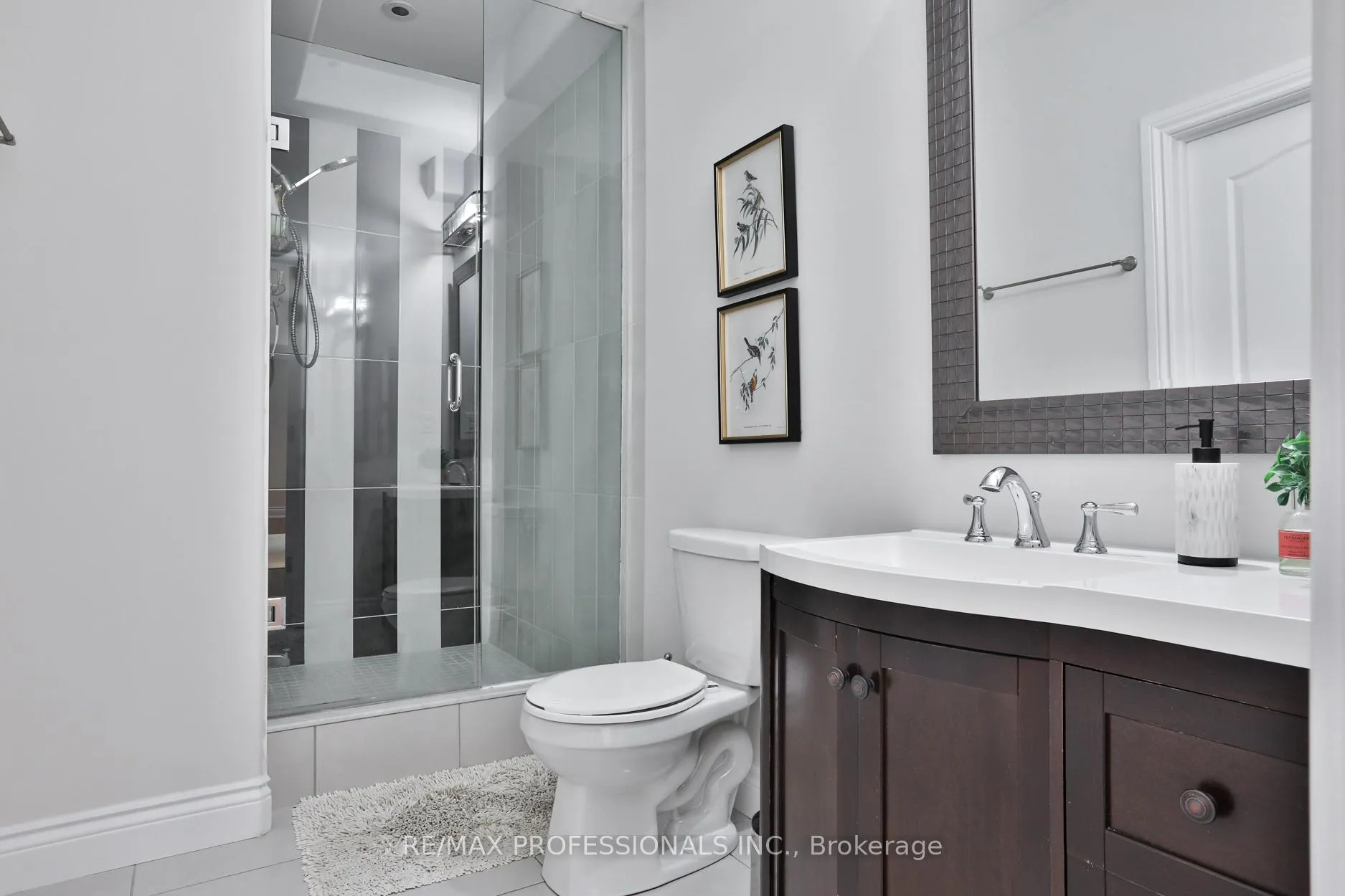 Photo 43 of 52 Bonnyview Drive, Etobicoke, Stonegate-Queensway — HOMEH