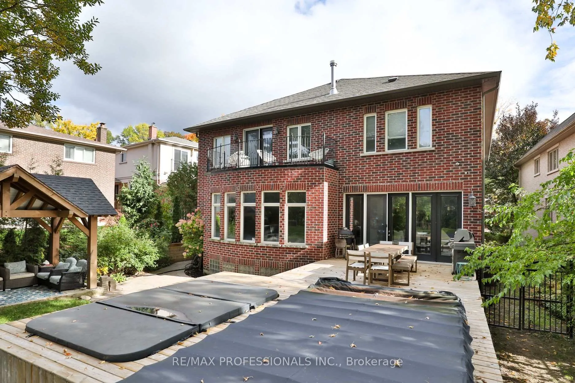 Photo 45 of 52 Bonnyview Drive, Etobicoke, Stonegate-Queensway — HOMEH