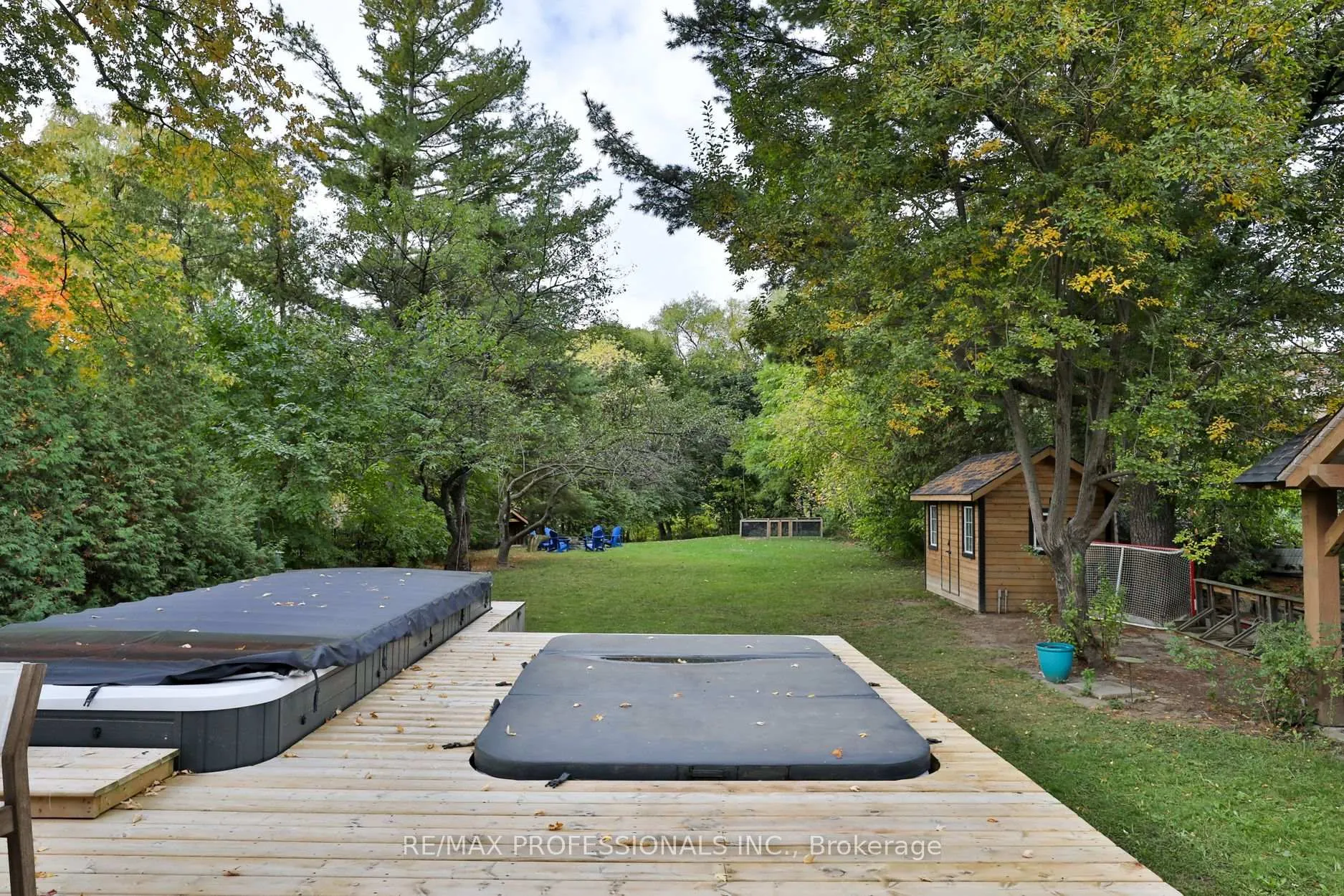 Photo 46 of 52 Bonnyview Drive, Etobicoke, Stonegate-Queensway — HOMEH