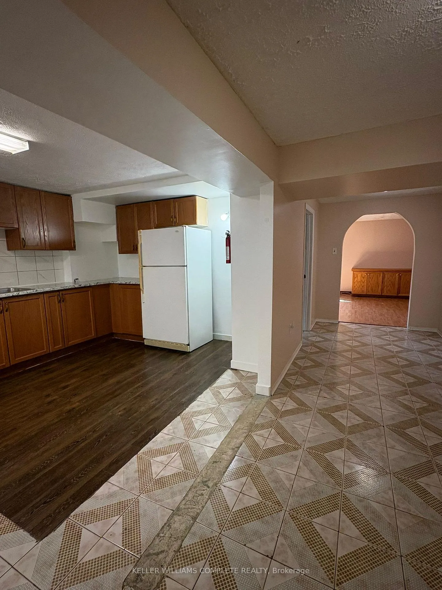 Photo 14 of Unit Lower, 357 Gage Court, Burlington, LaSalle — HOMEH