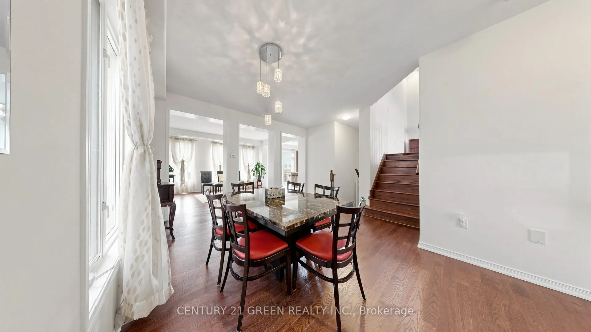 Photo 35 of 7849 Hoptree Road, Niagara Falls, Brown — HOMEH