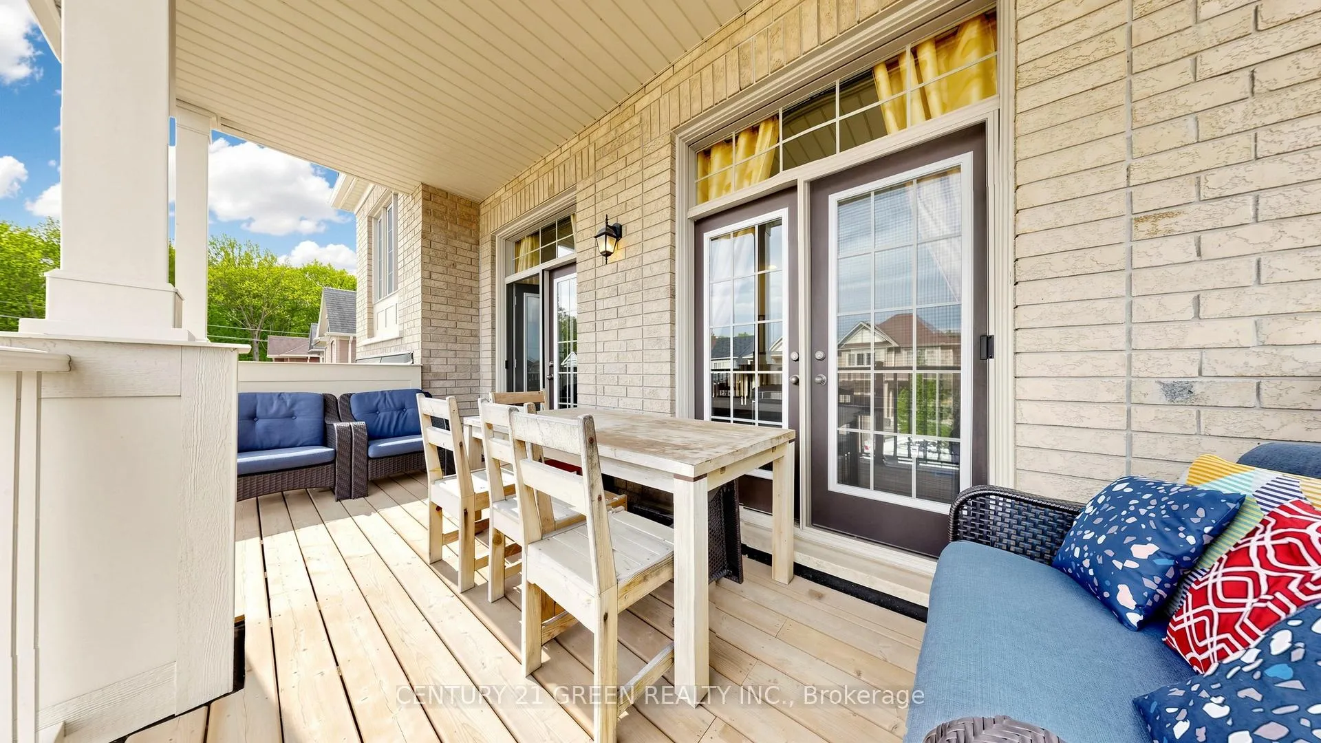 Photo 6 of 7849 Hoptree Road, Niagara Falls, Brown — HOMEH