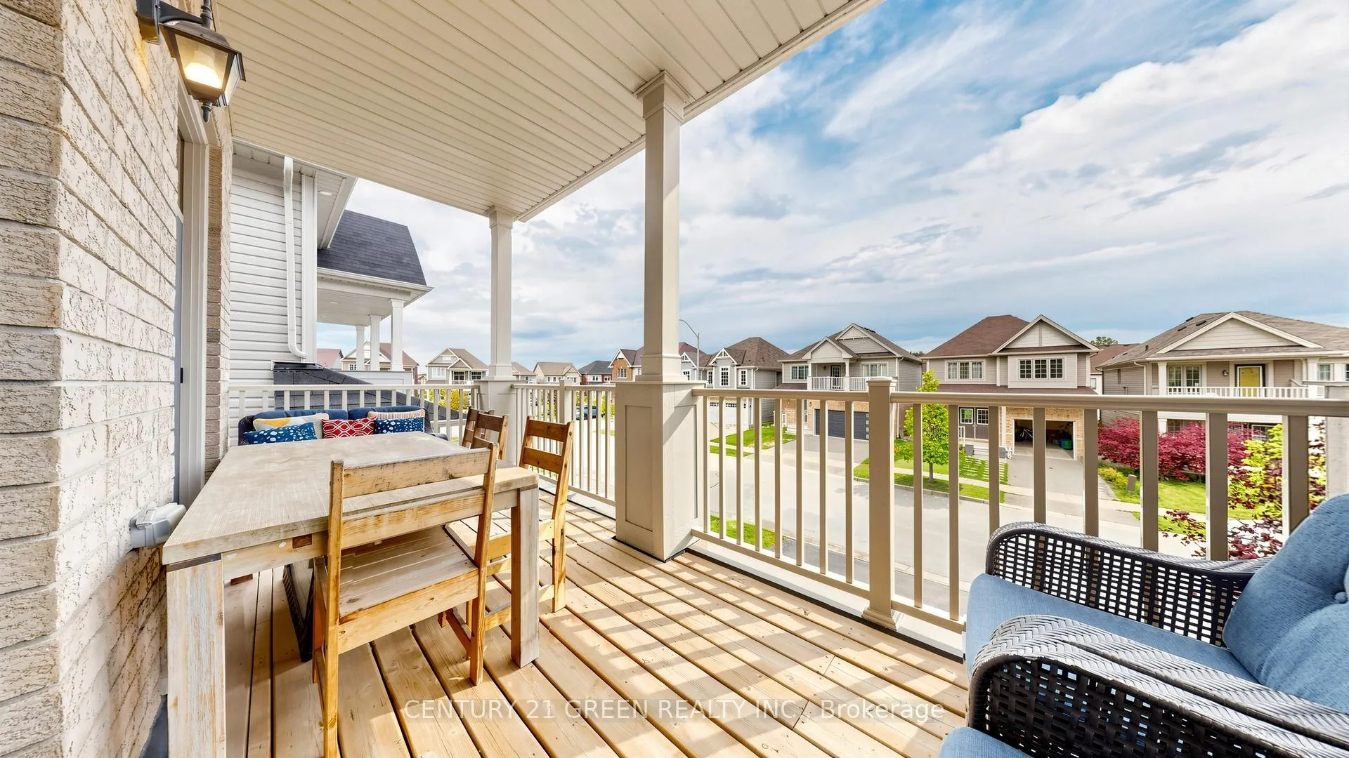 Photo 7 of 7849 Hoptree Road, Niagara Falls, Brown — HOMEH