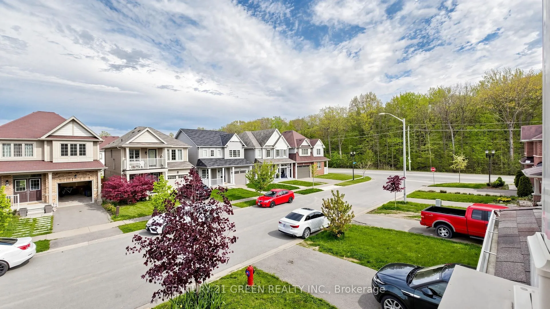 Photo 8 of 7849 Hoptree Road, Niagara Falls, Brown — HOMEH