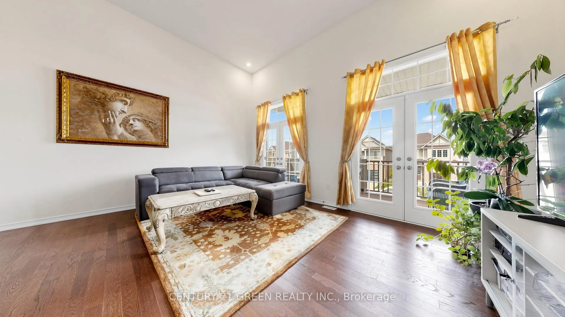 Photo 9 of 7849 Hoptree Road, Niagara Falls, Brown — HOMEH
