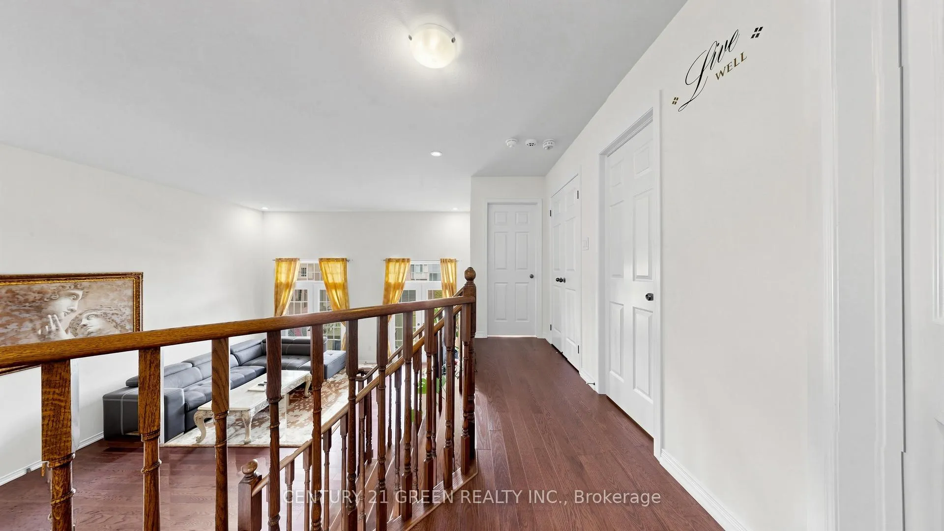 Photo 10 of 7849 Hoptree Road, Niagara Falls, Brown — HOMEH